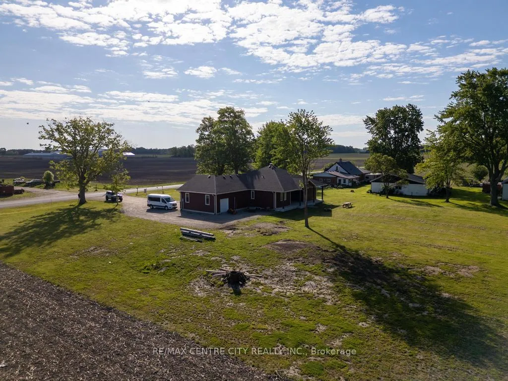 Photo 9 of 22273 Pratt Siding Road, Southwest Middlesex, Glencoe — HOMEH