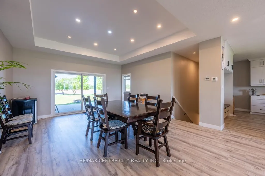 Photo 11 of 22273 Pratt Siding Road, Southwest Middlesex, Glencoe — HOMEH