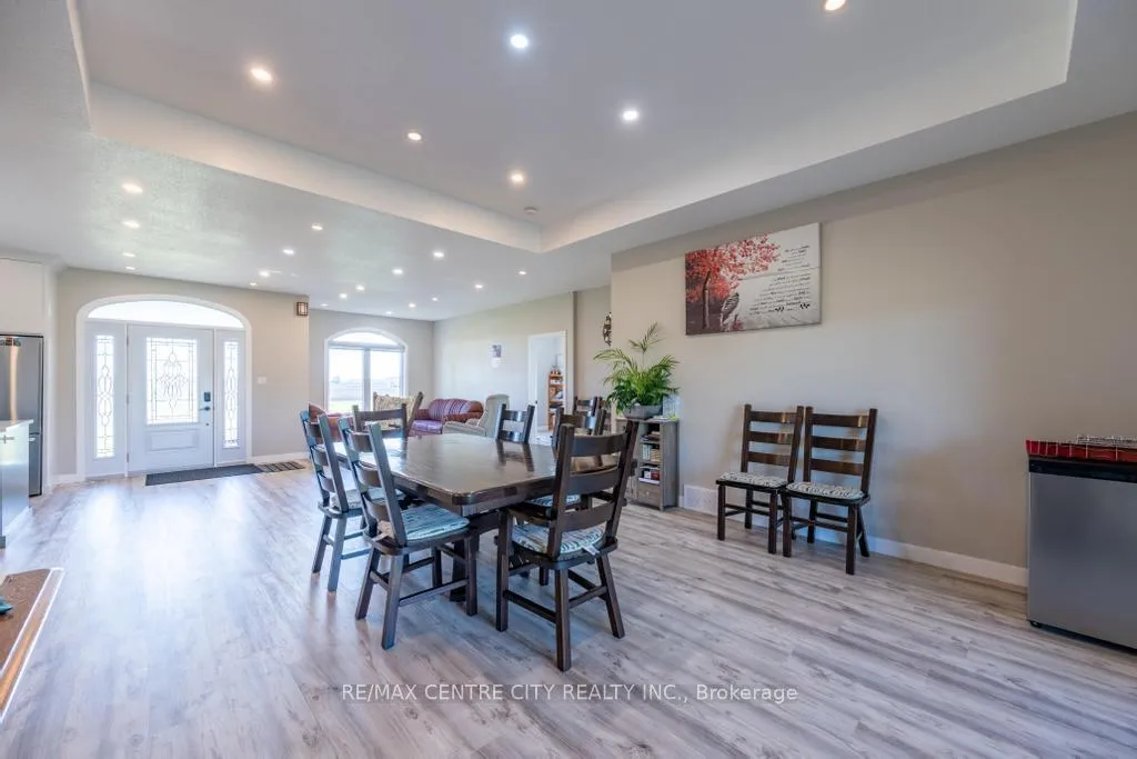 Photo 17 of 22273 Pratt Siding Road, Southwest Middlesex, Glencoe — HOMEH