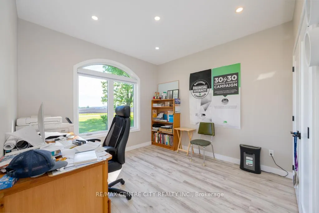 Photo 18 of 22273 Pratt Siding Road, Southwest Middlesex, Glencoe — HOMEH
