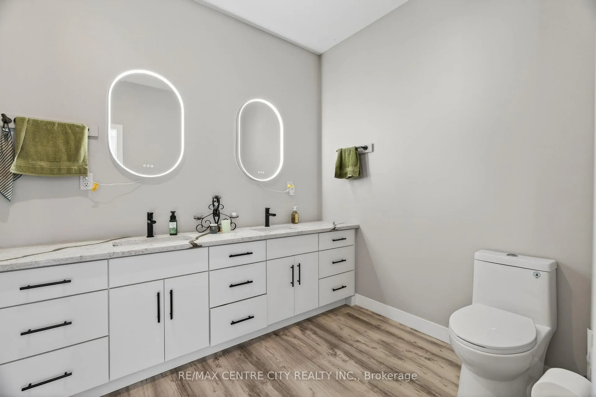 Photo 21 of 22273 Pratt Siding Road, Southwest Middlesex, Glencoe — HOMEH