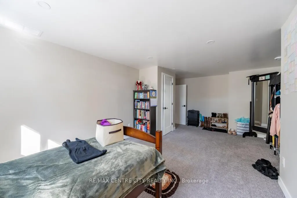 Photo 26 of 22273 Pratt Siding Road, Southwest Middlesex, Glencoe — HOMEH