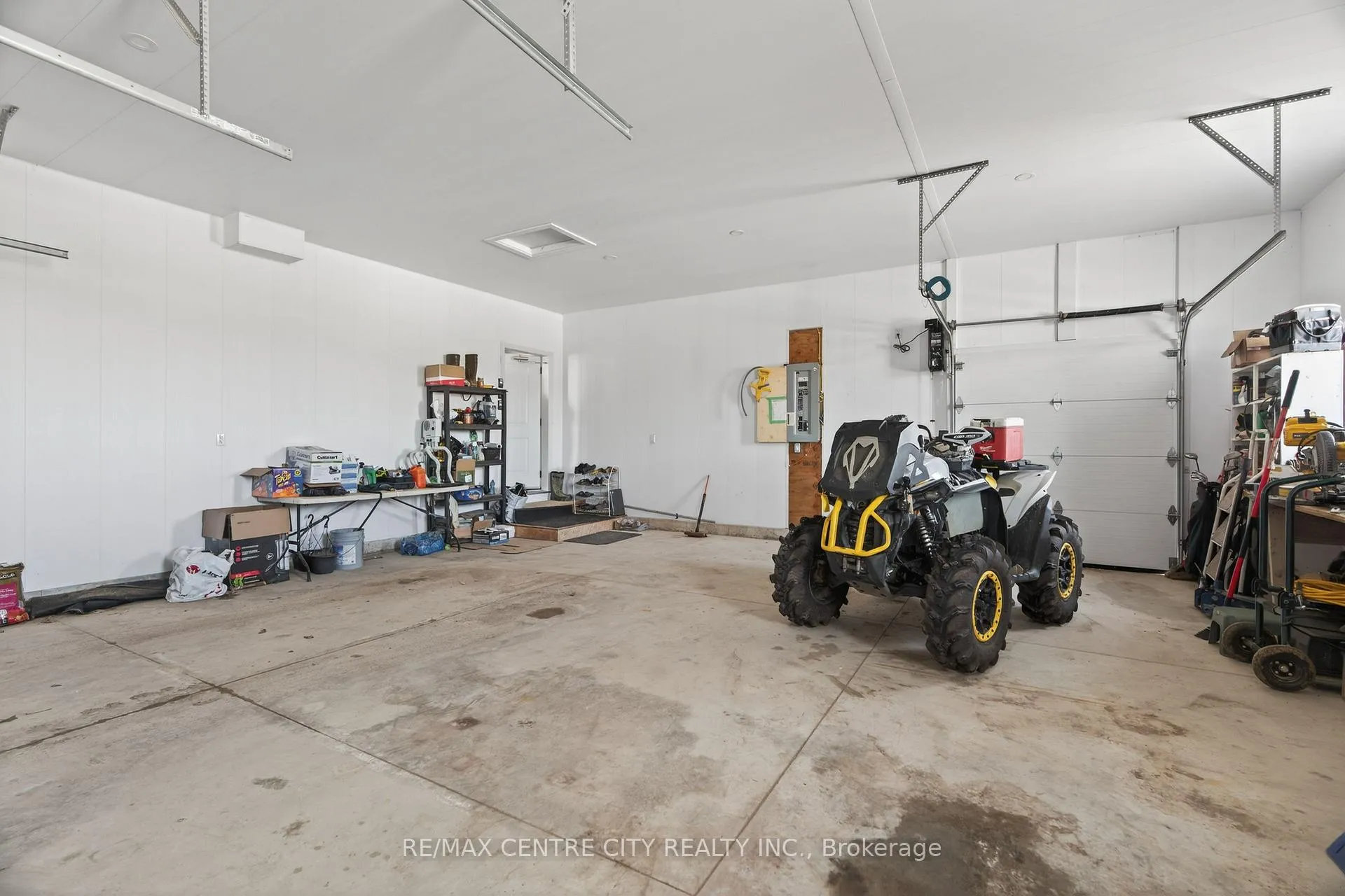 Photo 34 of 22273 Pratt Siding Road, Southwest Middlesex, Glencoe — HOMEH
