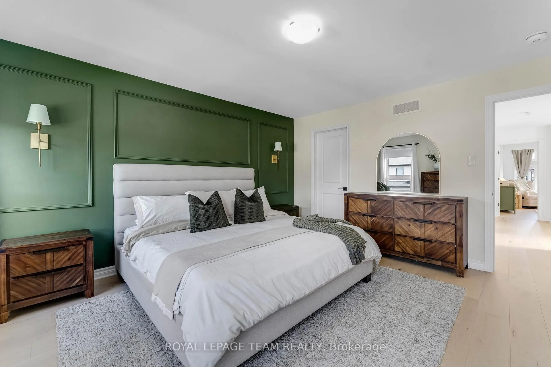 Photo 20 of 808 Chipping Circle, Ottawa, Riverside South/Gloucester Glen — HOMEH
