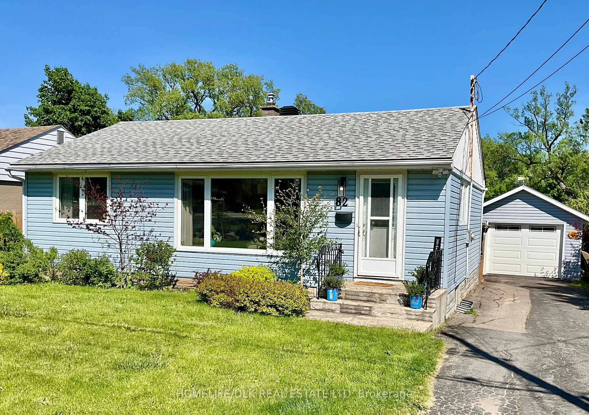 Photo 3 of 82 Brookview Crescent, Brockville — HOMEH