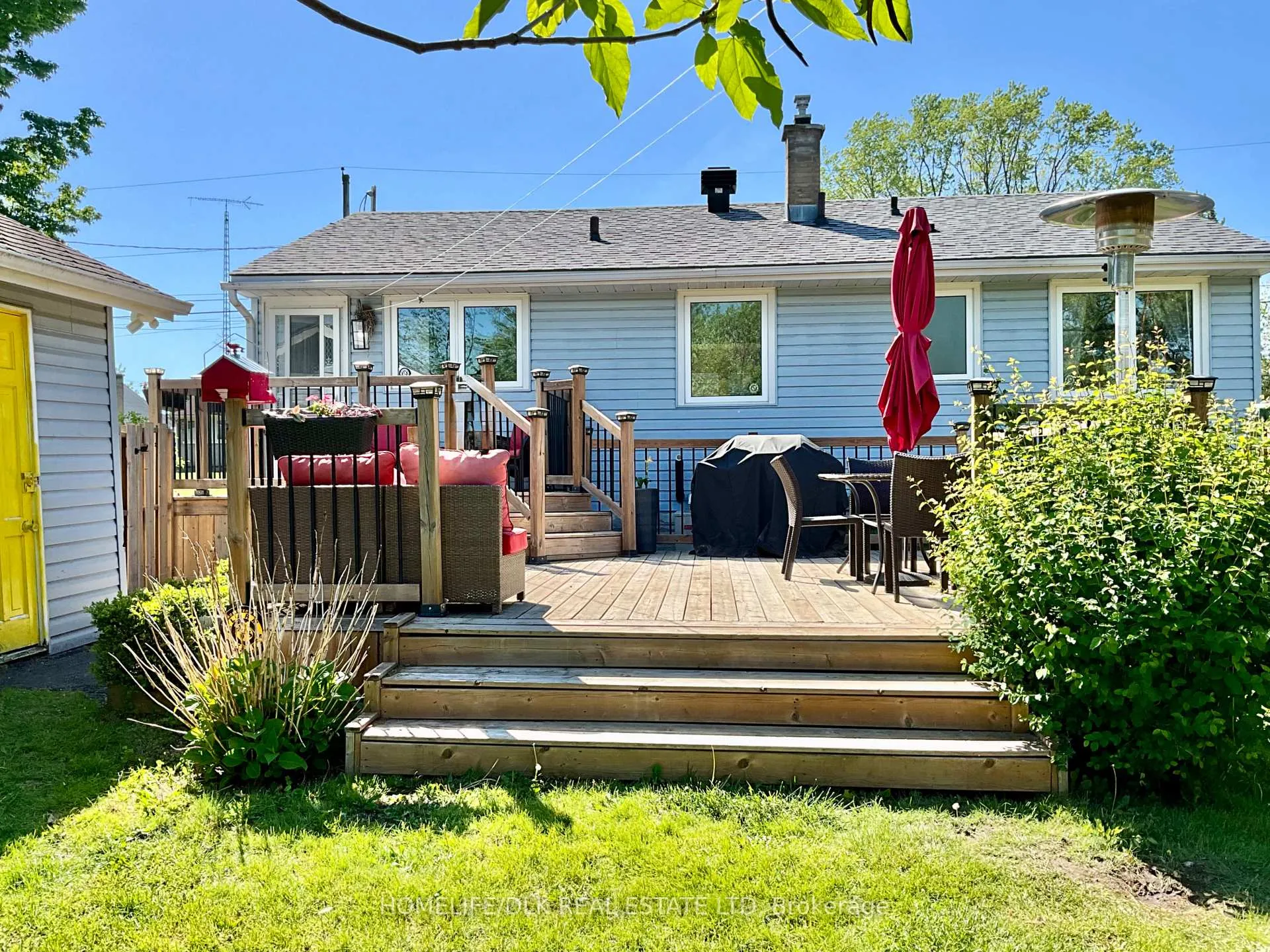 Photo 5 of 82 Brookview Crescent, Brockville — HOMEH