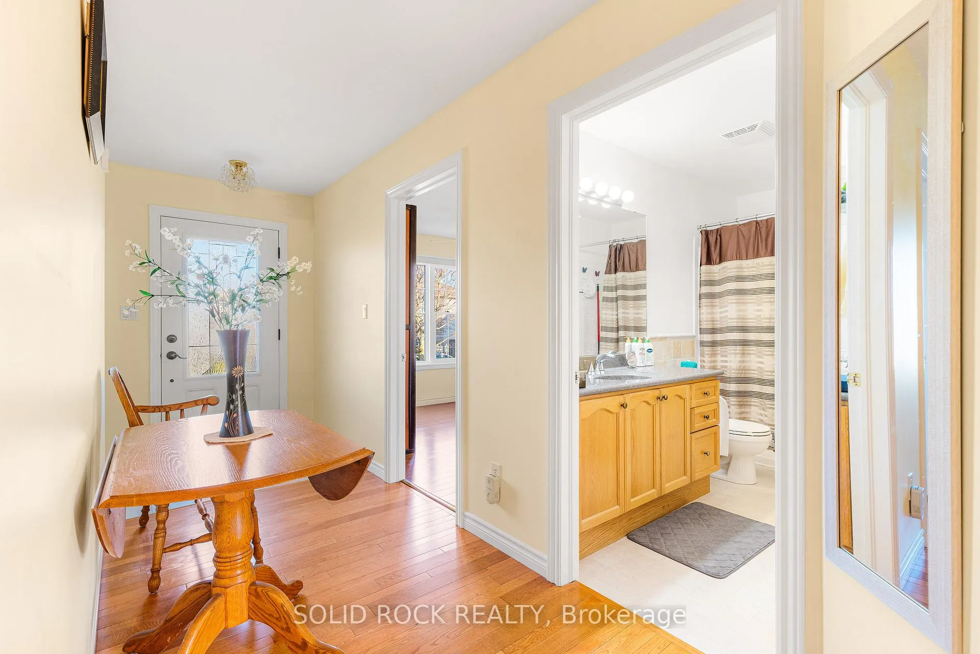 Photo 13 of 26 Regency Place, Brockville — HOMEH
