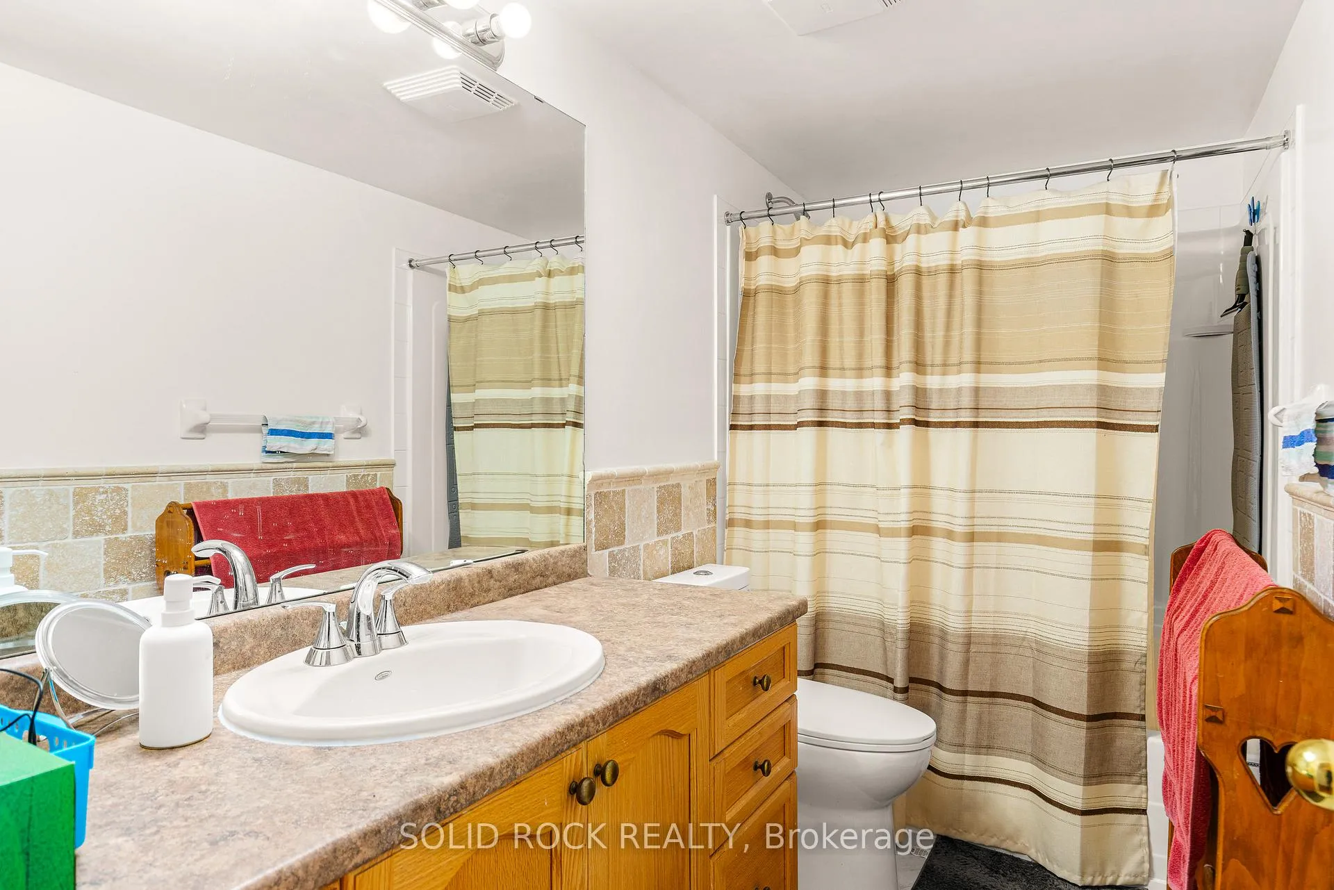 Photo 25 of 26 Regency Place, Brockville — HOMEH