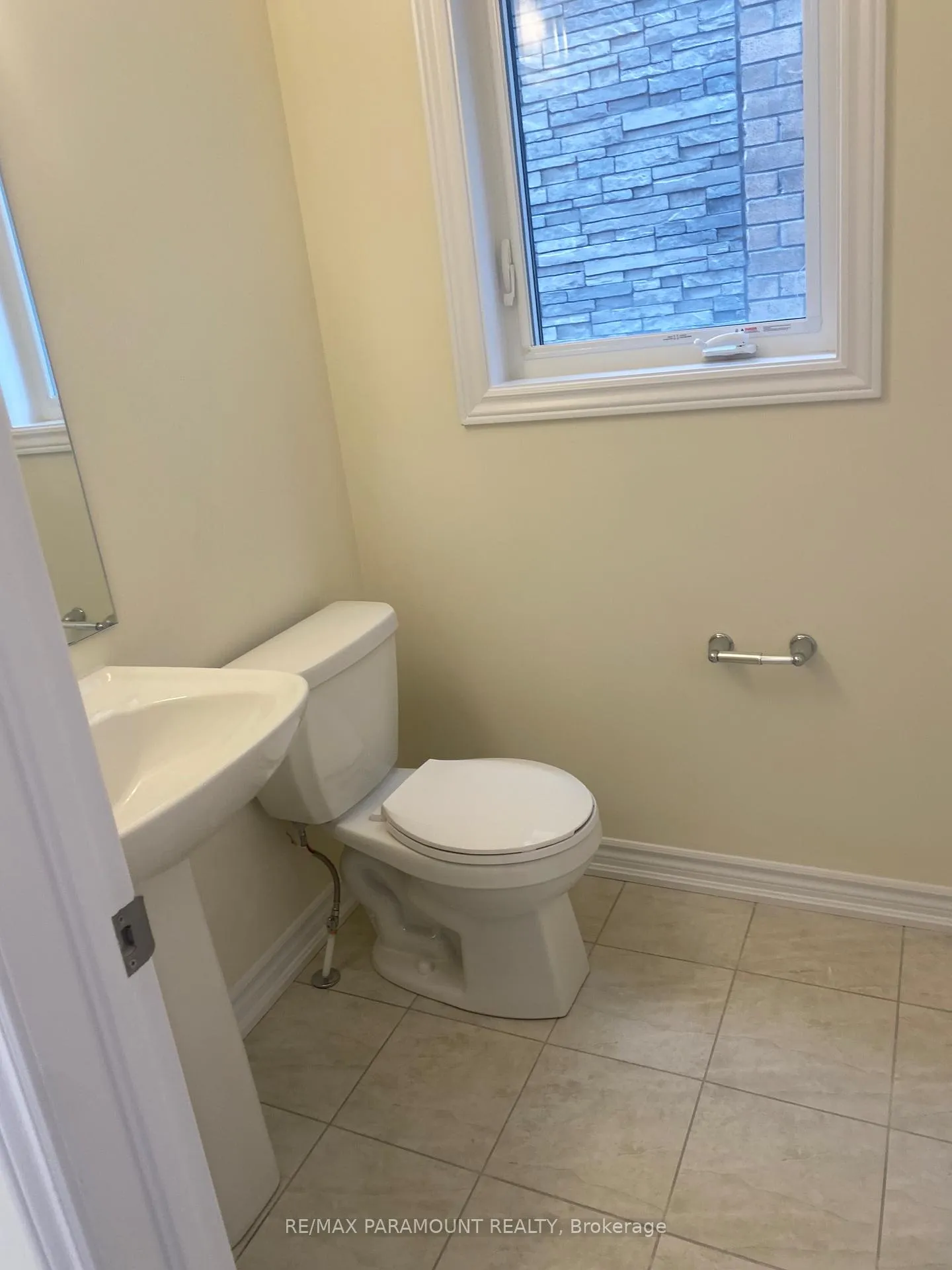 Photo 5 of 12 Ever Sweet Way, Thorold, Rolling Meadows — HOMEH
