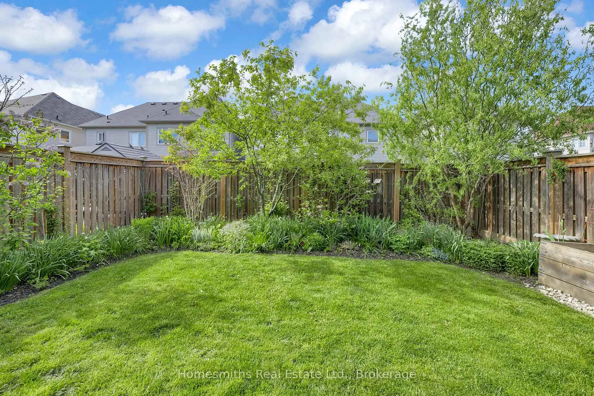 Photo 43 of 74 Sidney Rundle Avenue, Clarington, Bowmanville — HOMEH