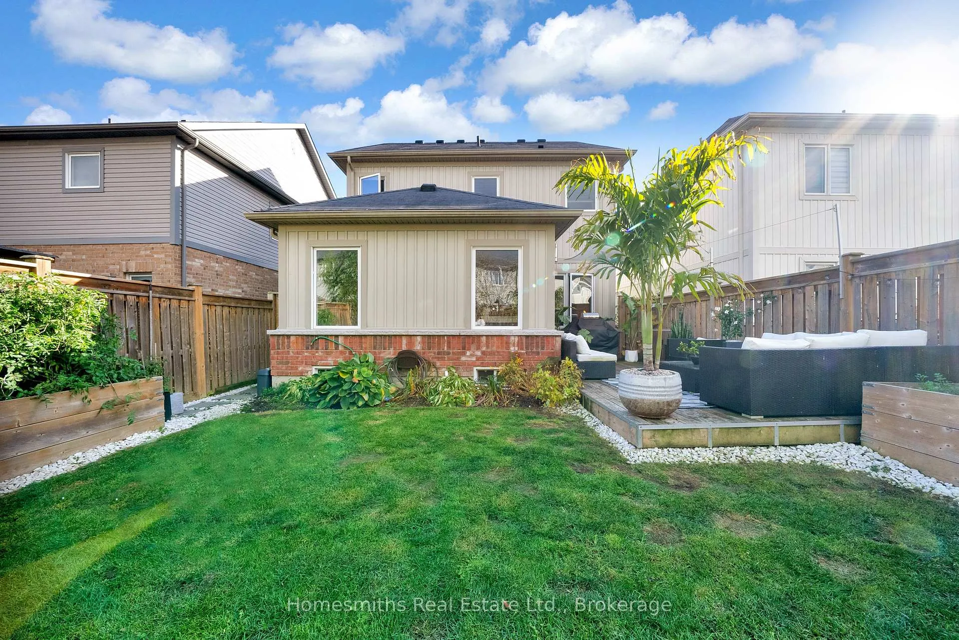 Photo 44 of 74 Sidney Rundle Avenue, Clarington, Bowmanville — HOMEH