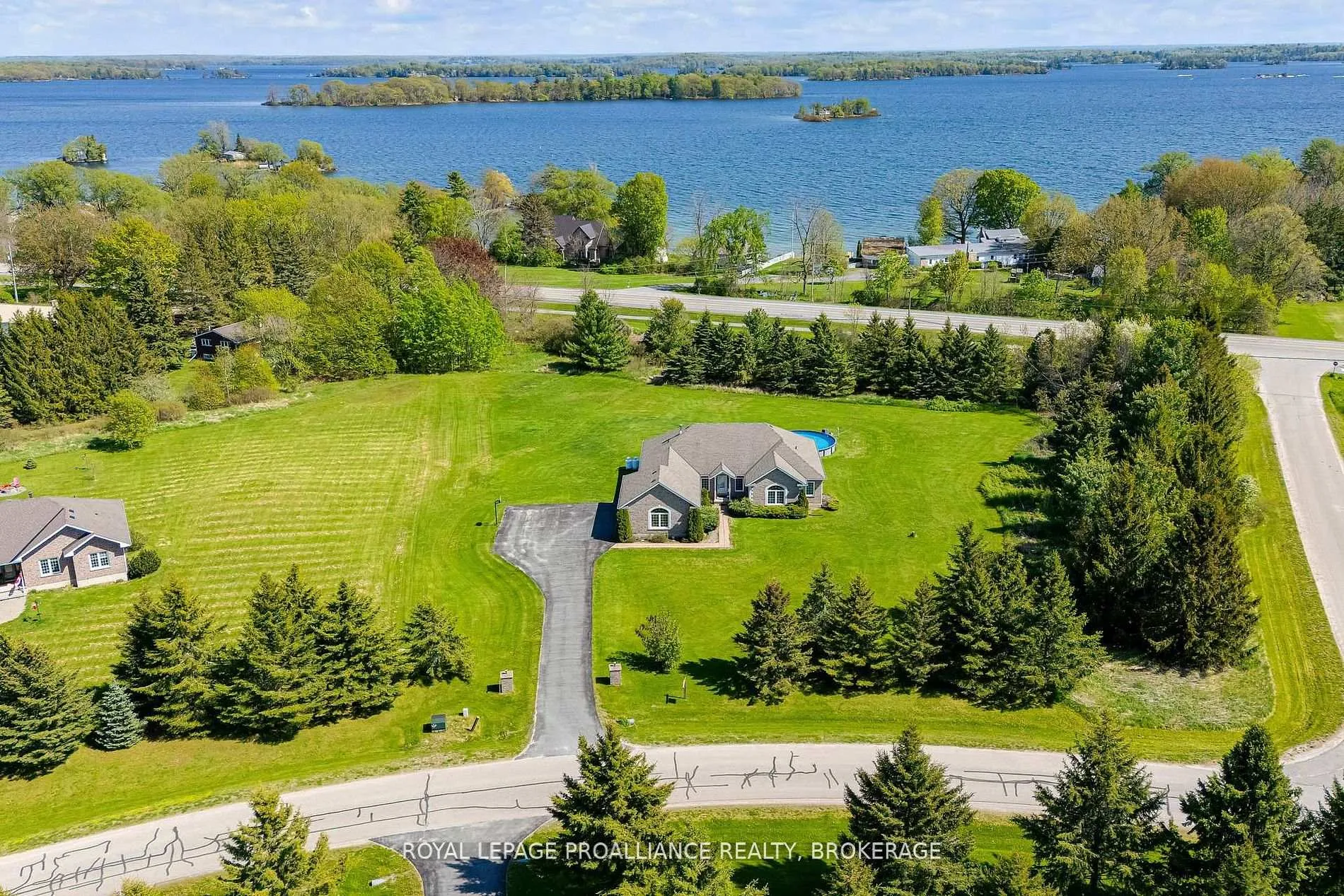 Photo 3 of 61 Conner Drive, Gananoque — HOMEH