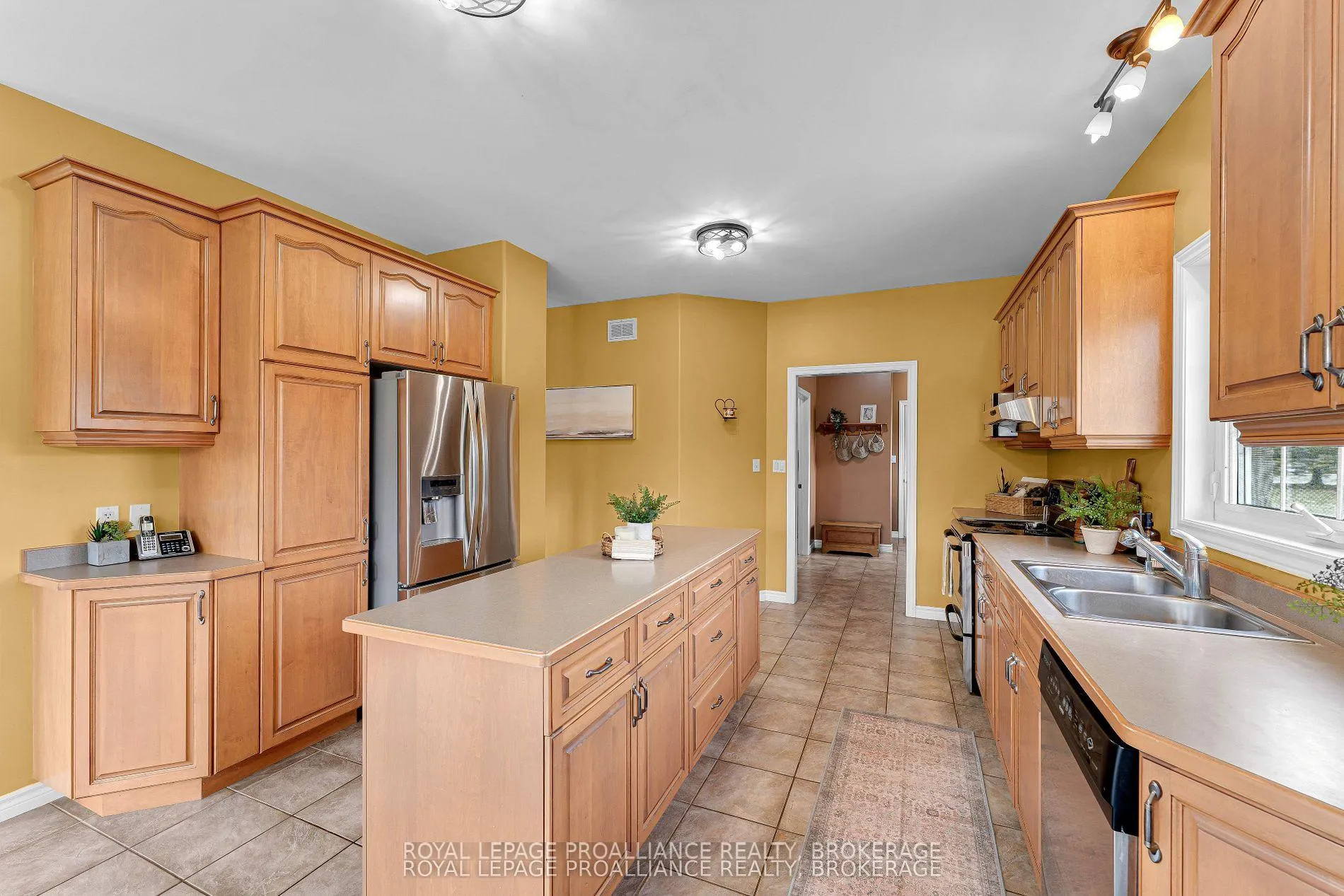 Photo 21 of 61 Conner Drive, Gananoque — HOMEH