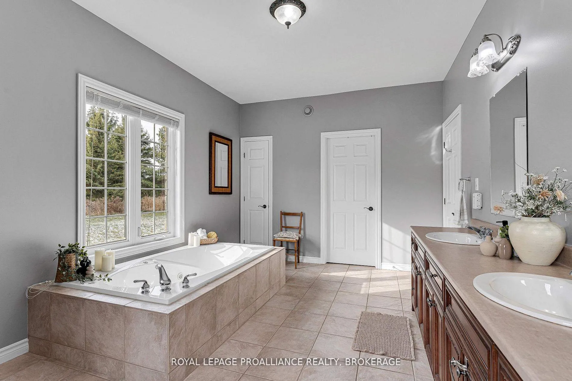 Photo 30 of 61 Conner Drive, Gananoque — HOMEH