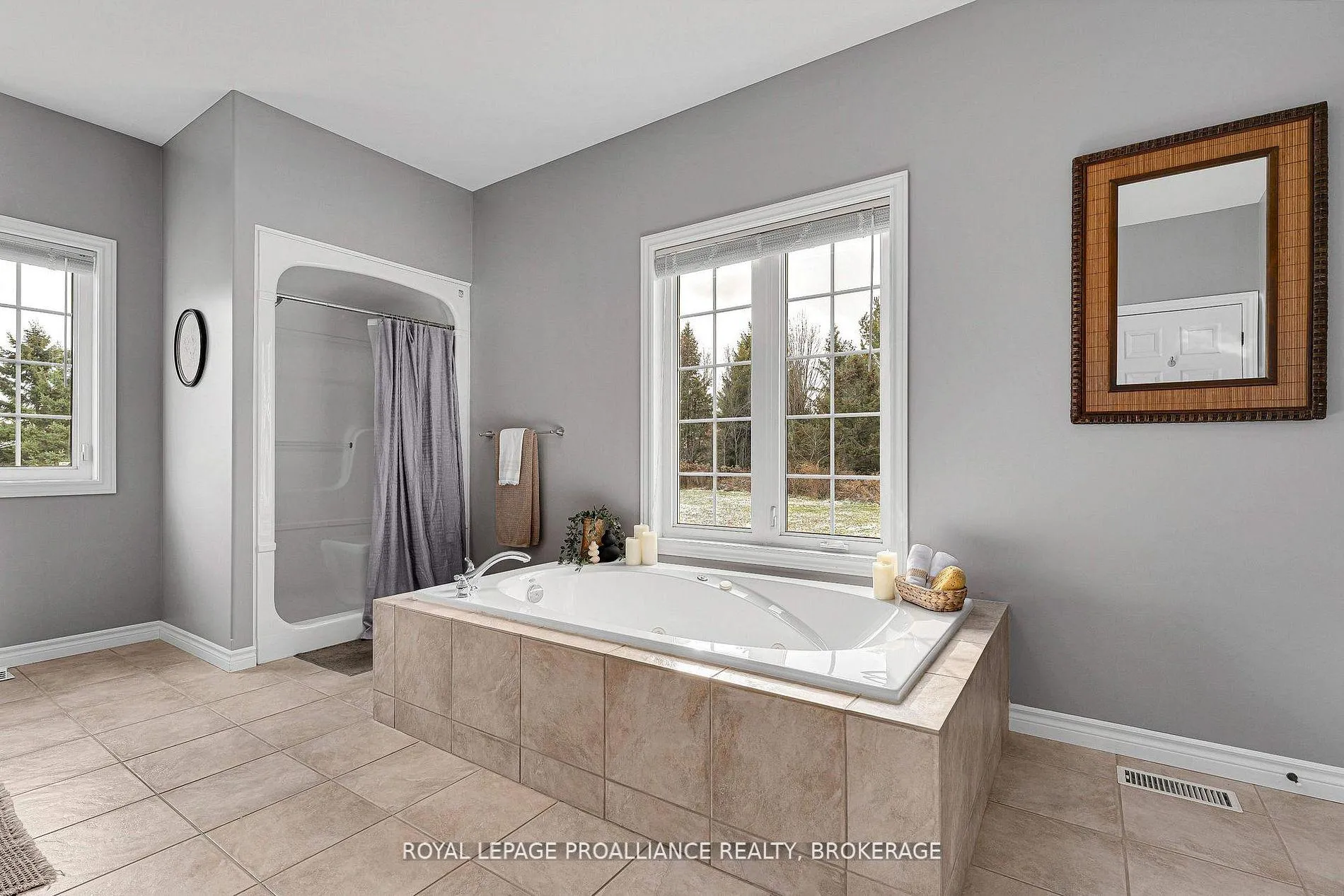 Photo 31 of 61 Conner Drive, Gananoque — HOMEH