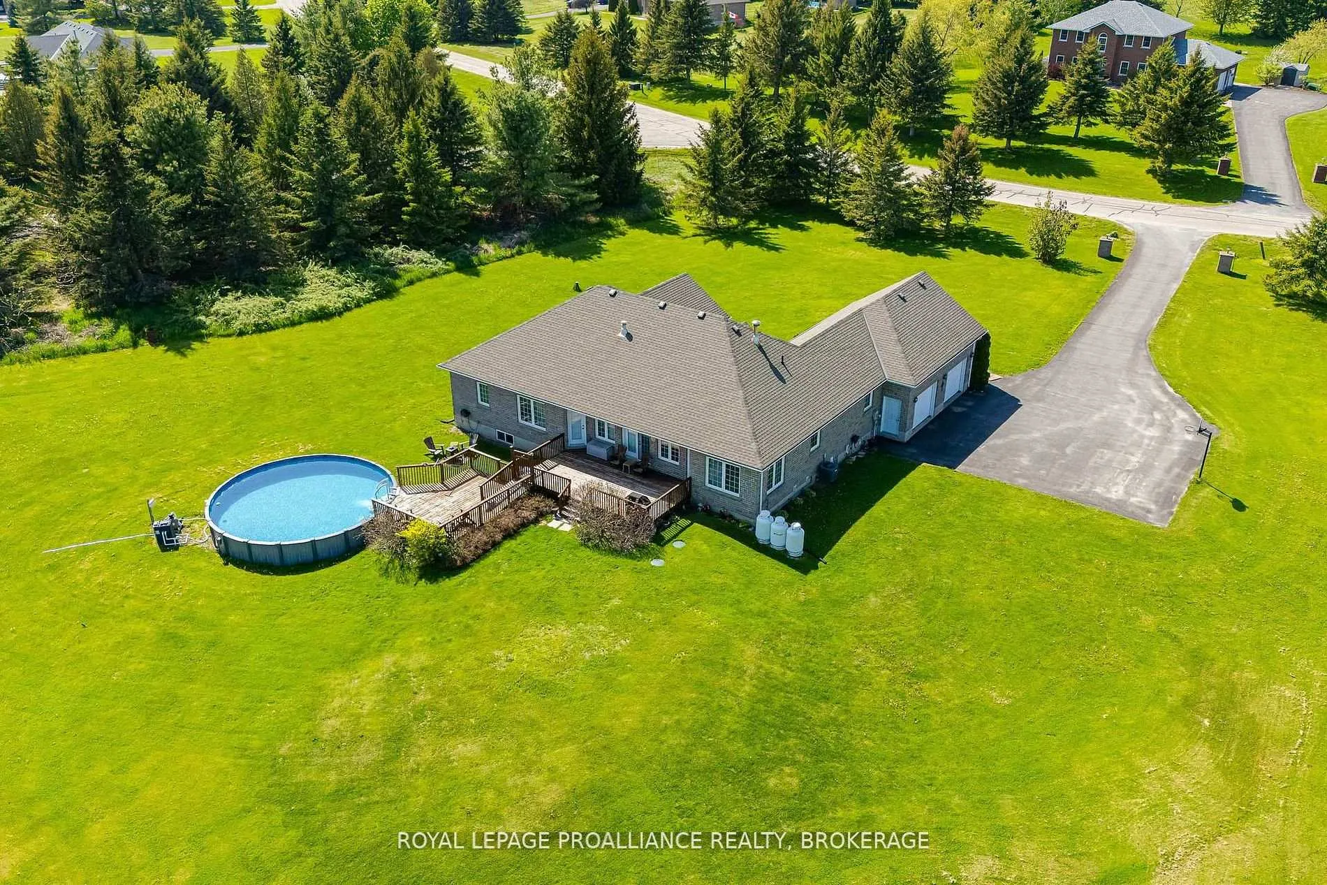 Photo 43 of 61 Conner Drive, Gananoque — HOMEH