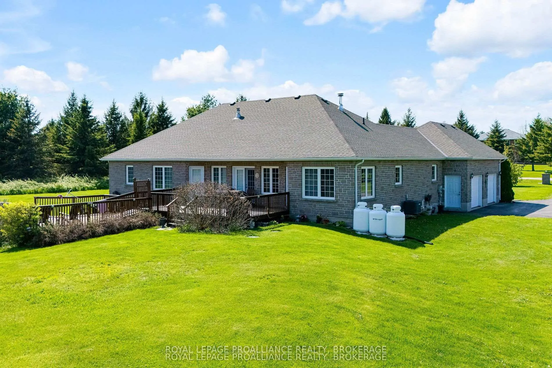 Photo 44 of 61 Conner Drive, Gananoque — HOMEH