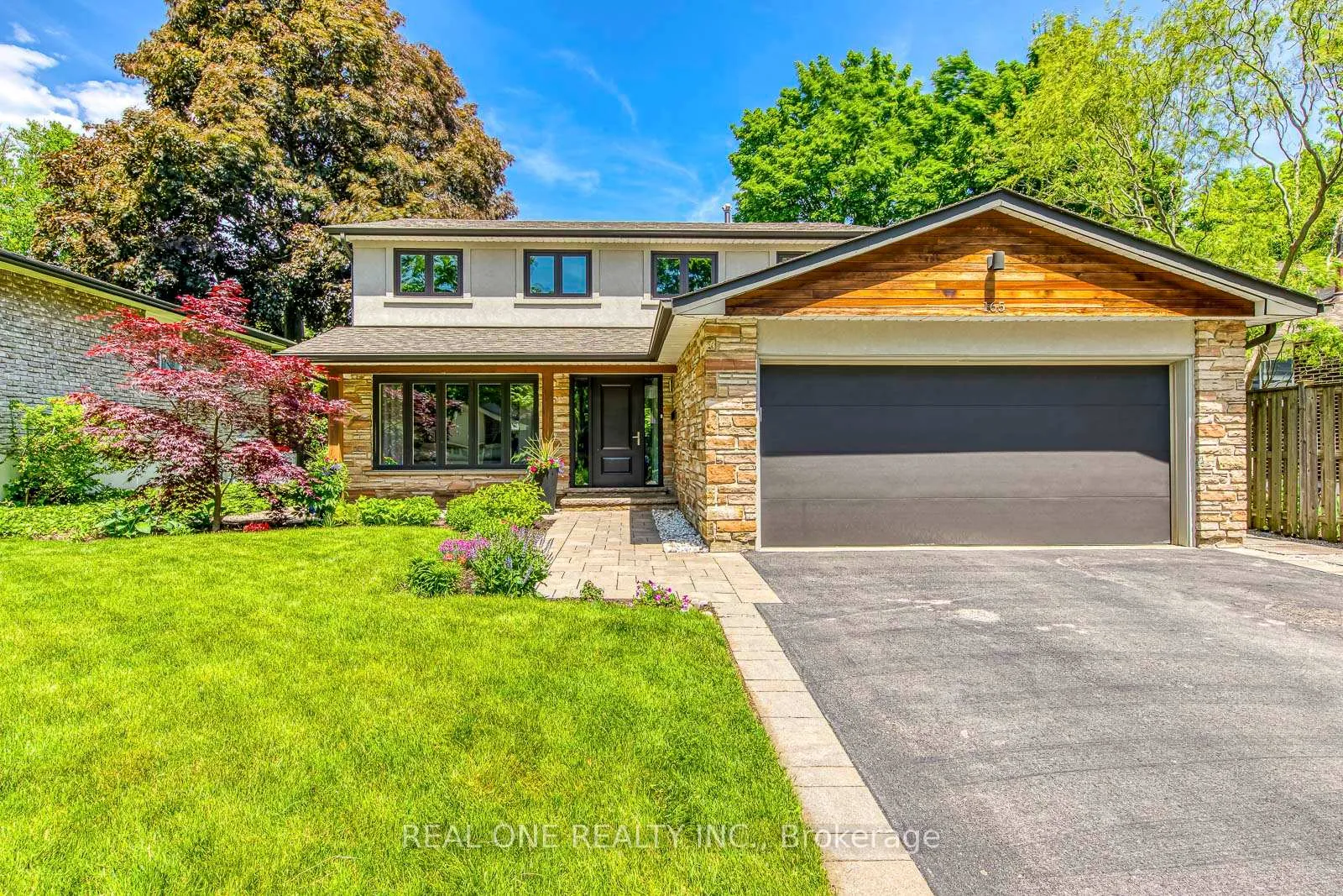 Photo 3 of 165 Arichat Road, Oakville, Ford — HOMEH