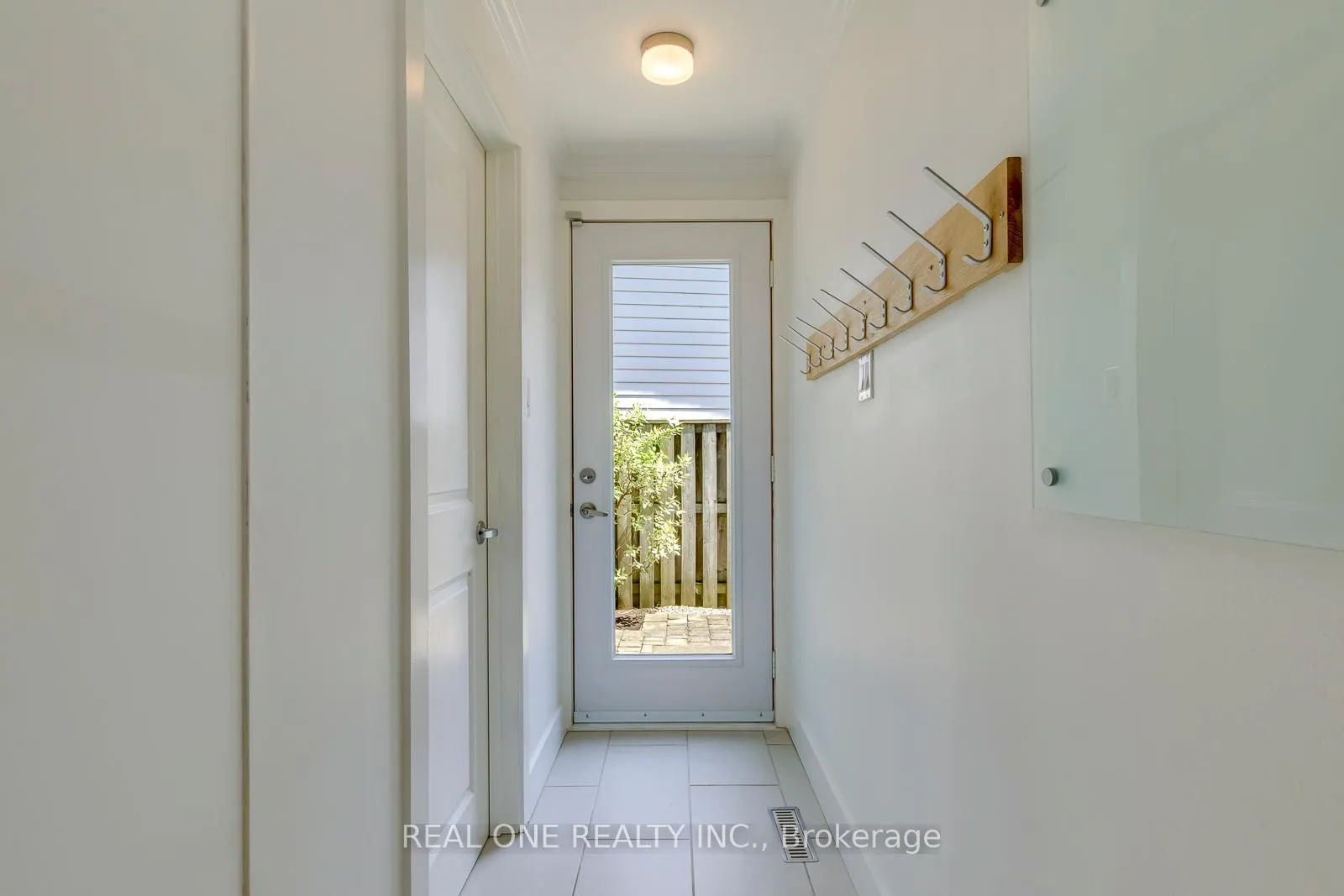 Photo 20 of 165 Arichat Road, Oakville, Ford — HOMEH