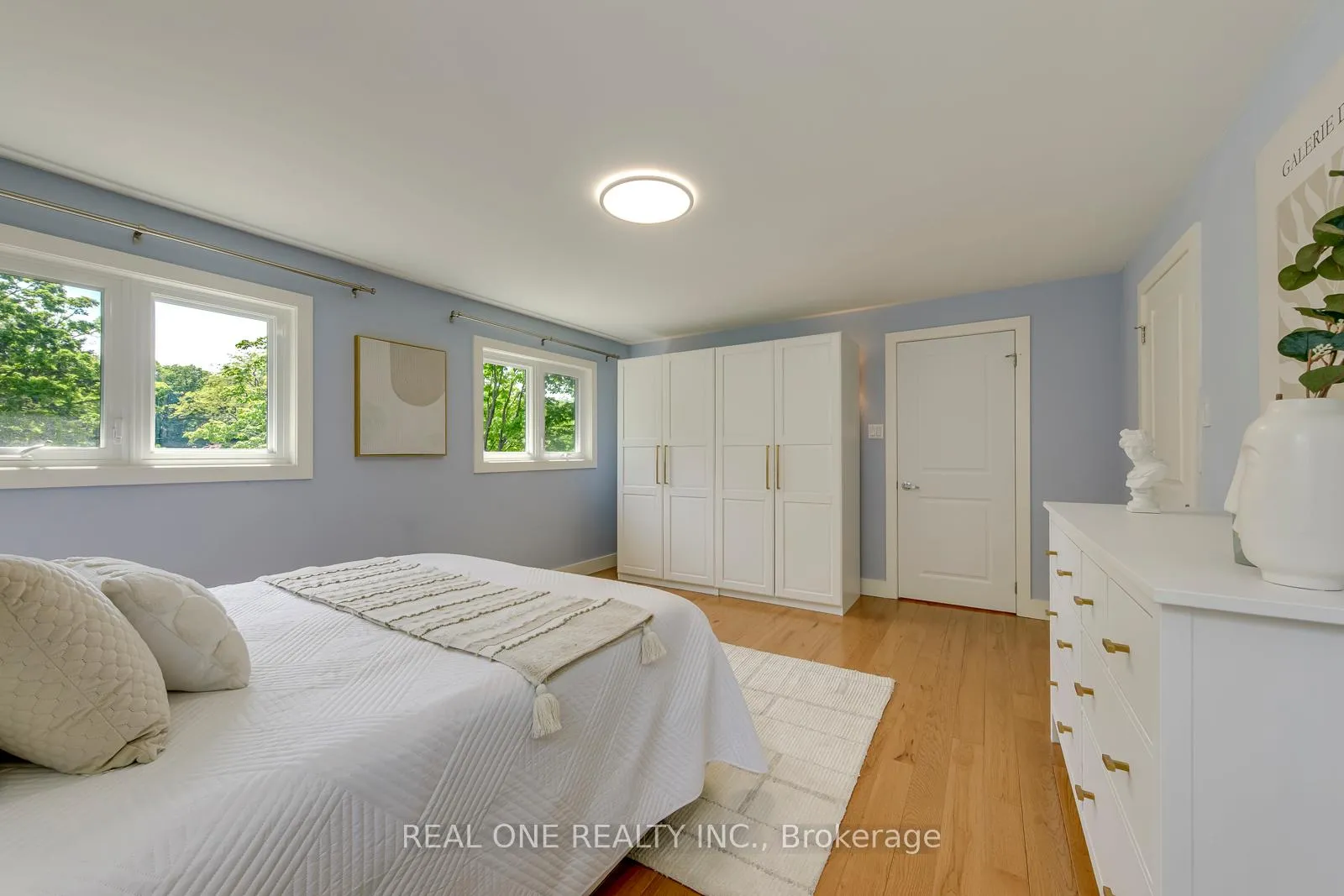 Photo 24 of 165 Arichat Road, Oakville, Ford — HOMEH