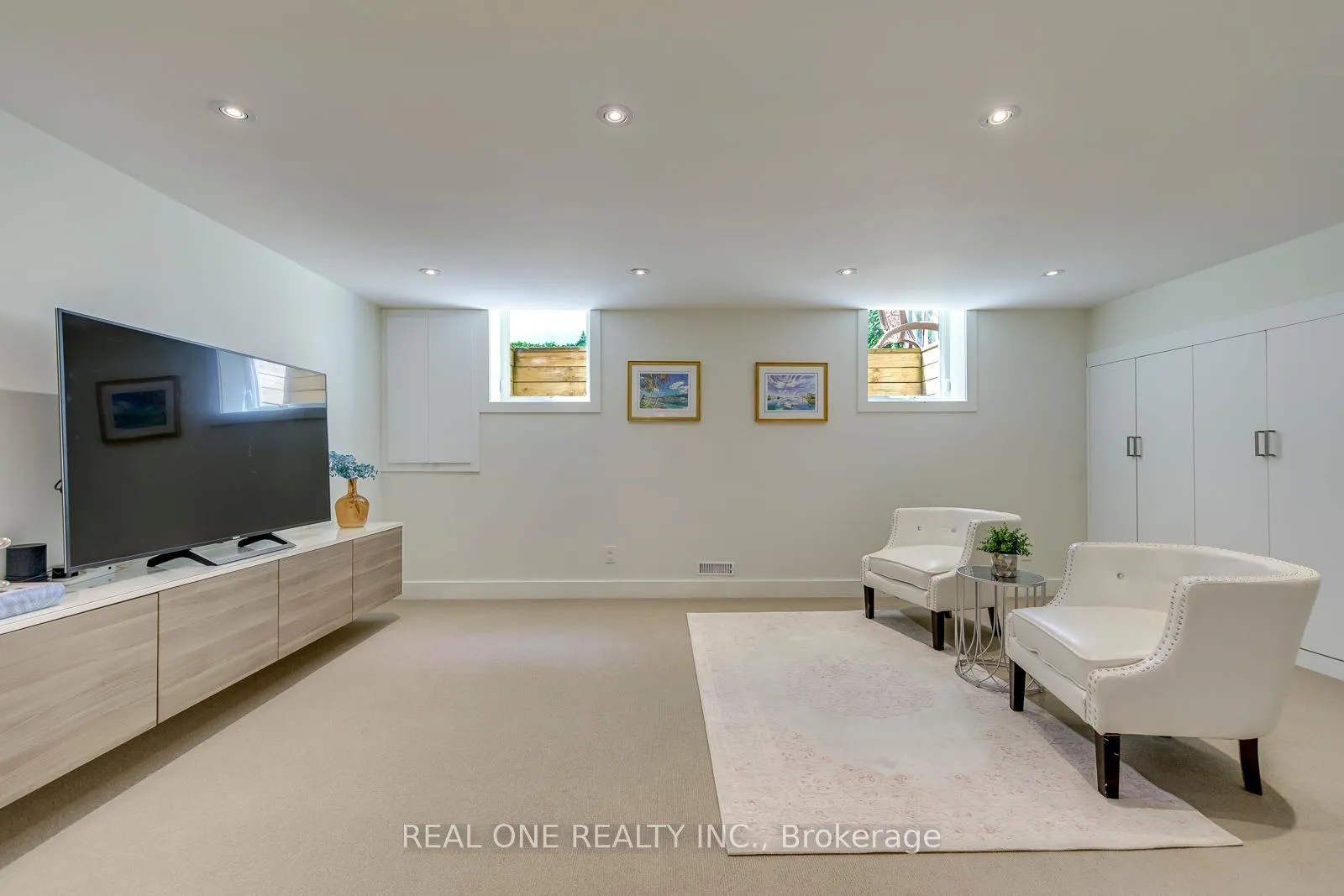 Photo 35 of 165 Arichat Road, Oakville, Ford — HOMEH
