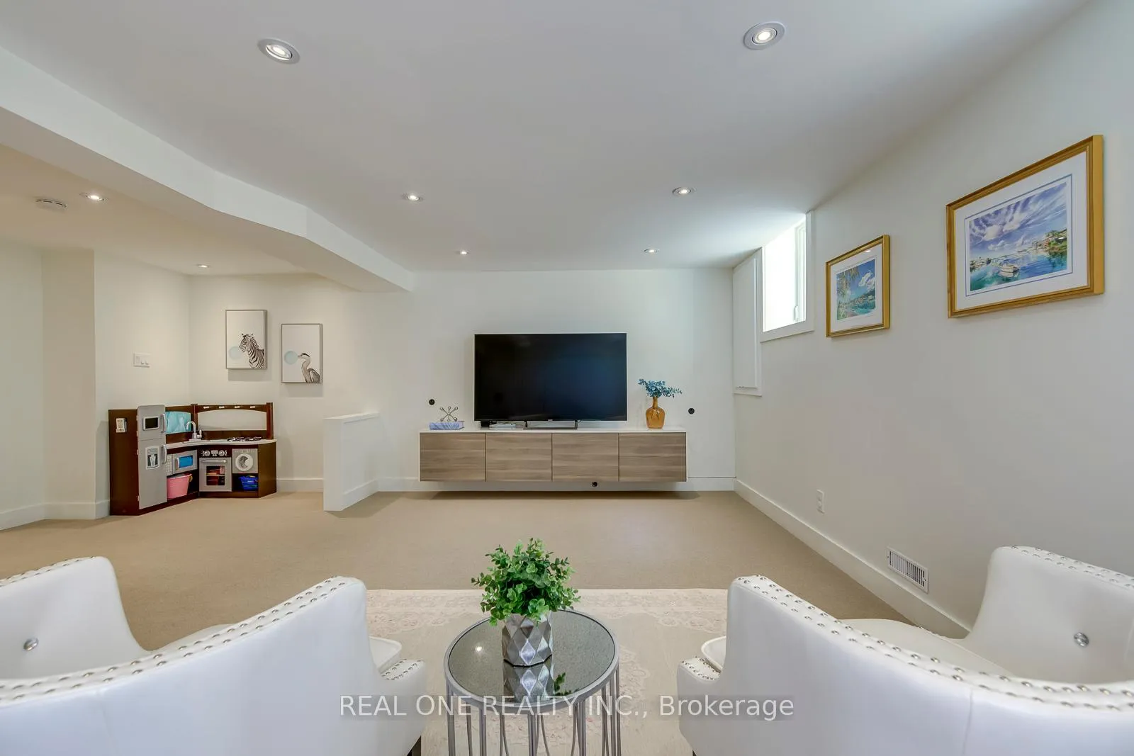 Photo 36 of 165 Arichat Road, Oakville, Ford — HOMEH