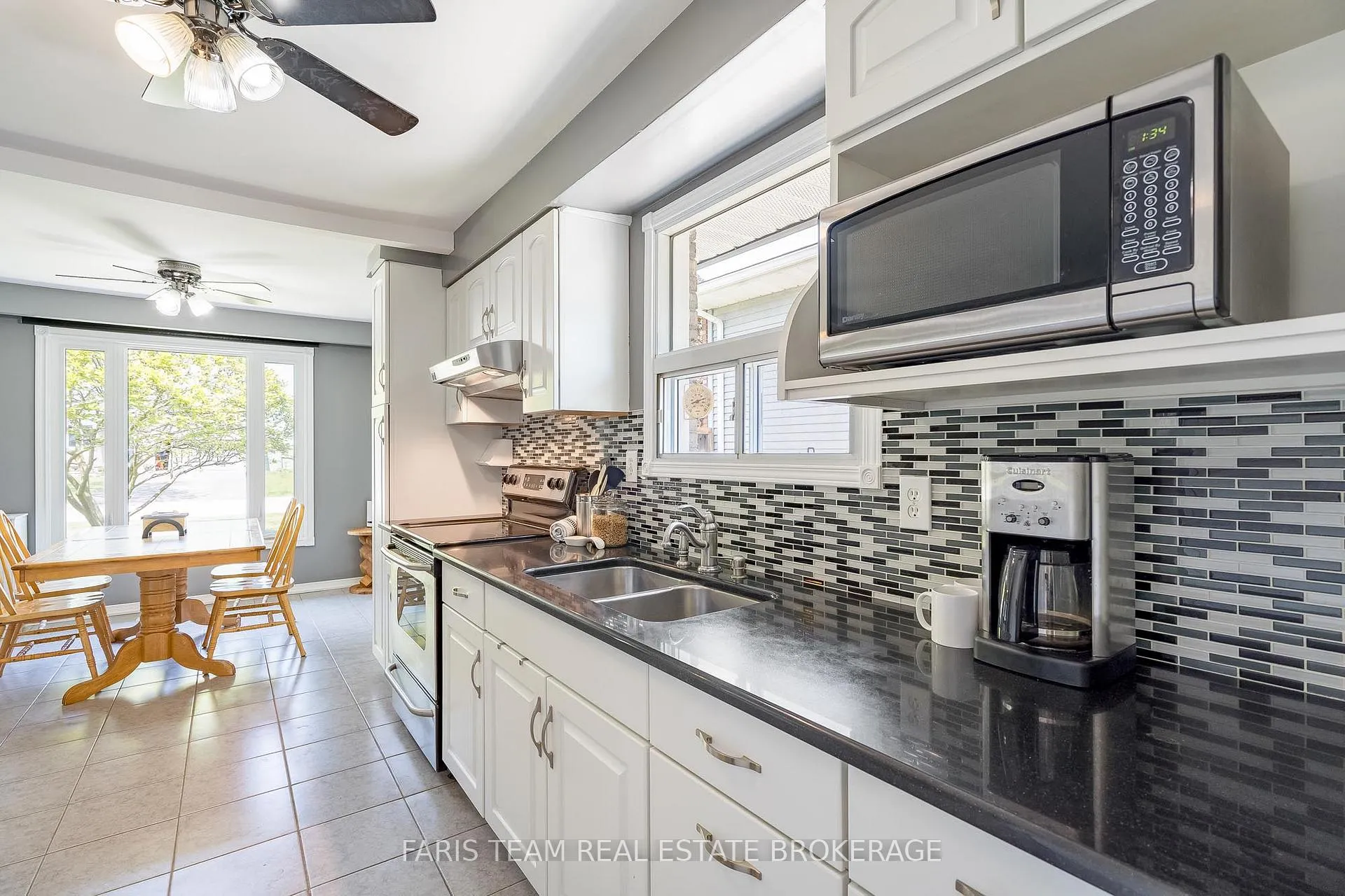 Photo 8 of 5 Fitzroy Terrace, Barrie, Allandale Heights — HOMEH
