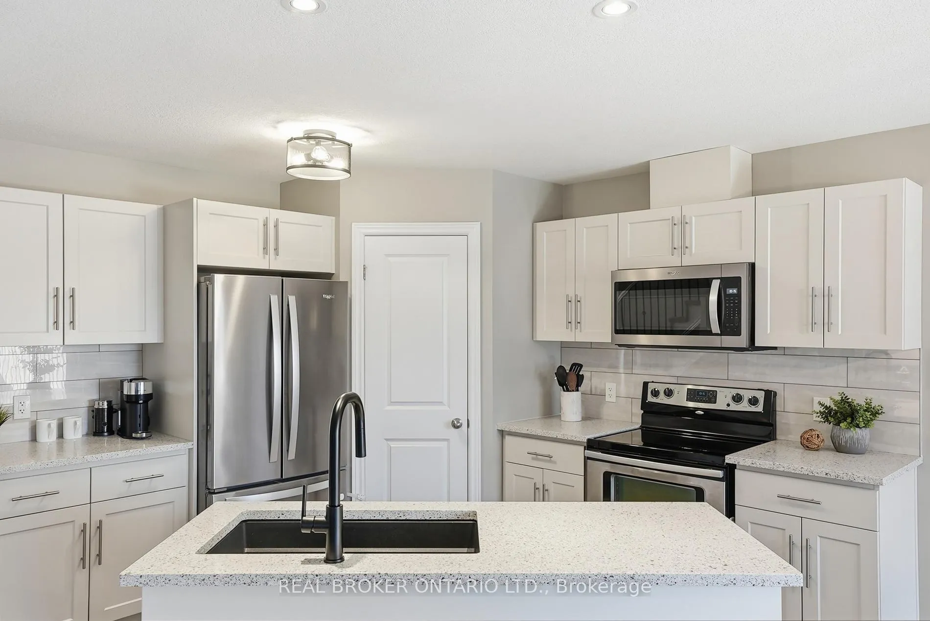 Photo 15 of 28 Isaac Street, Woolwich, Elmira — HOMEH