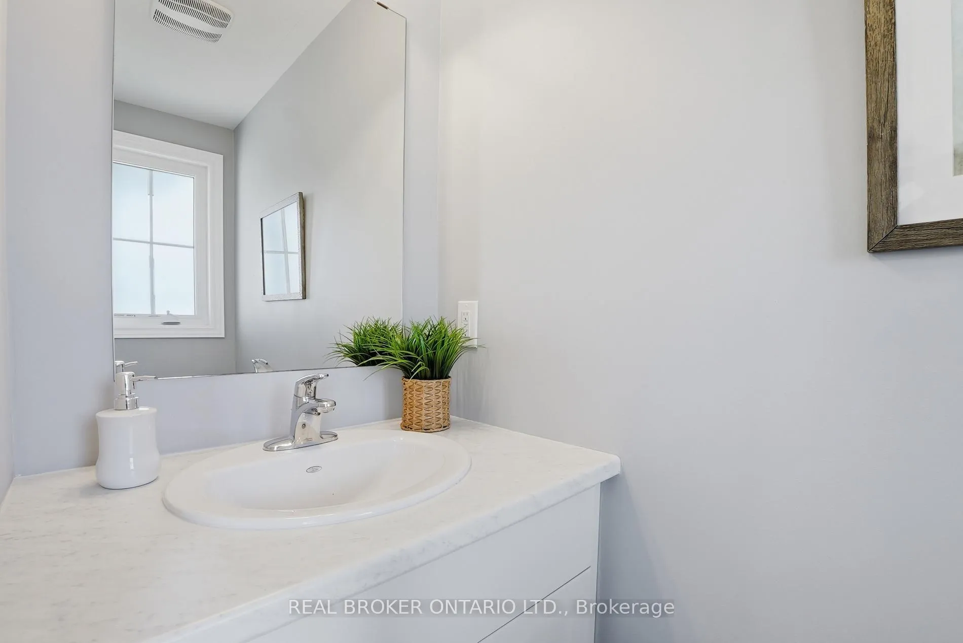 Photo 29 of 28 Isaac Street, Woolwich, Elmira — HOMEH