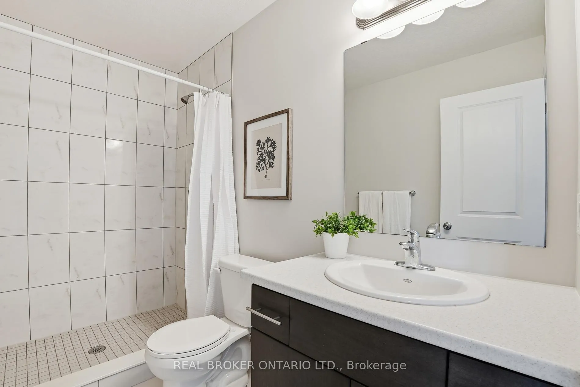Photo 34 of 28 Isaac Street, Woolwich, Elmira — HOMEH