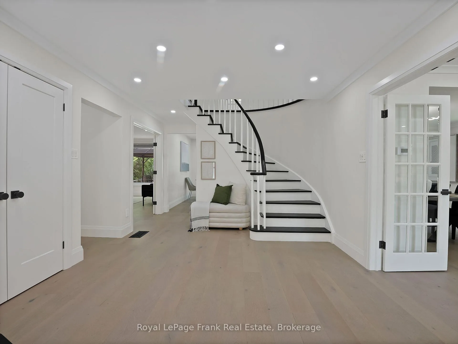Photo 7 of 1609 Champlain Drive, Peterborough, Northcrest Ward 5 — HOMEH