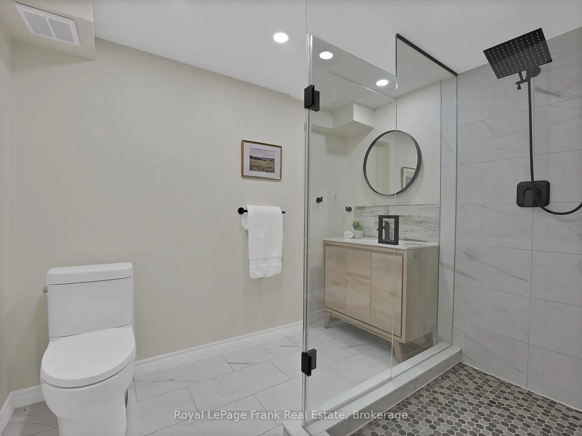 Photo 36 of 1609 Champlain Drive, Peterborough, Northcrest Ward 5 — HOMEH