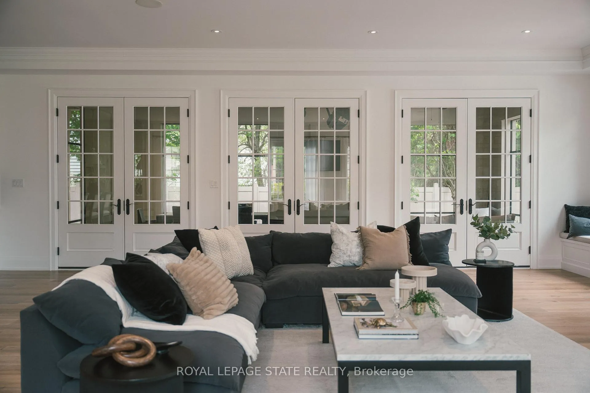 Photo 22 of 147 Beverly Court, Hamilton, Ancaster — HOMEH