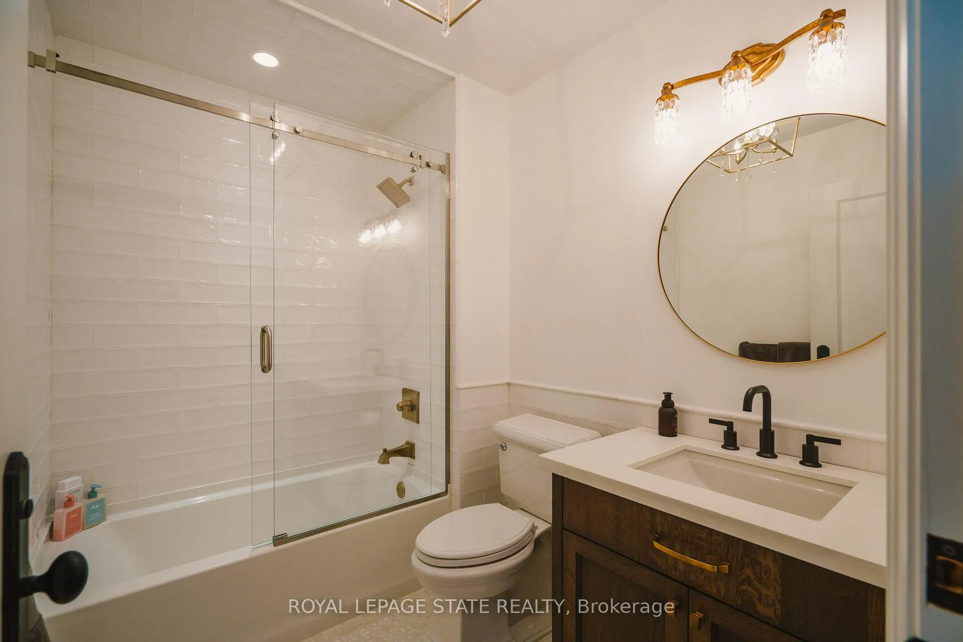 Photo 30 of 147 Beverly Court, Hamilton, Ancaster — HOMEH