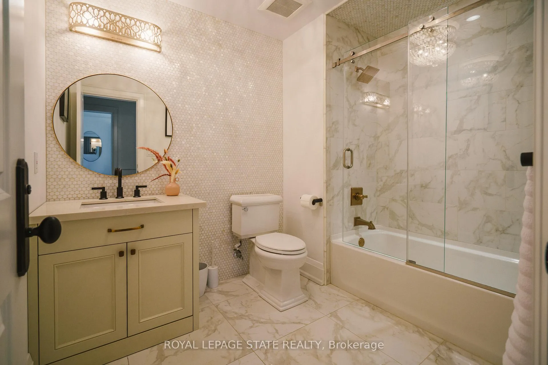 Photo 34 of 147 Beverly Court, Hamilton, Ancaster — HOMEH