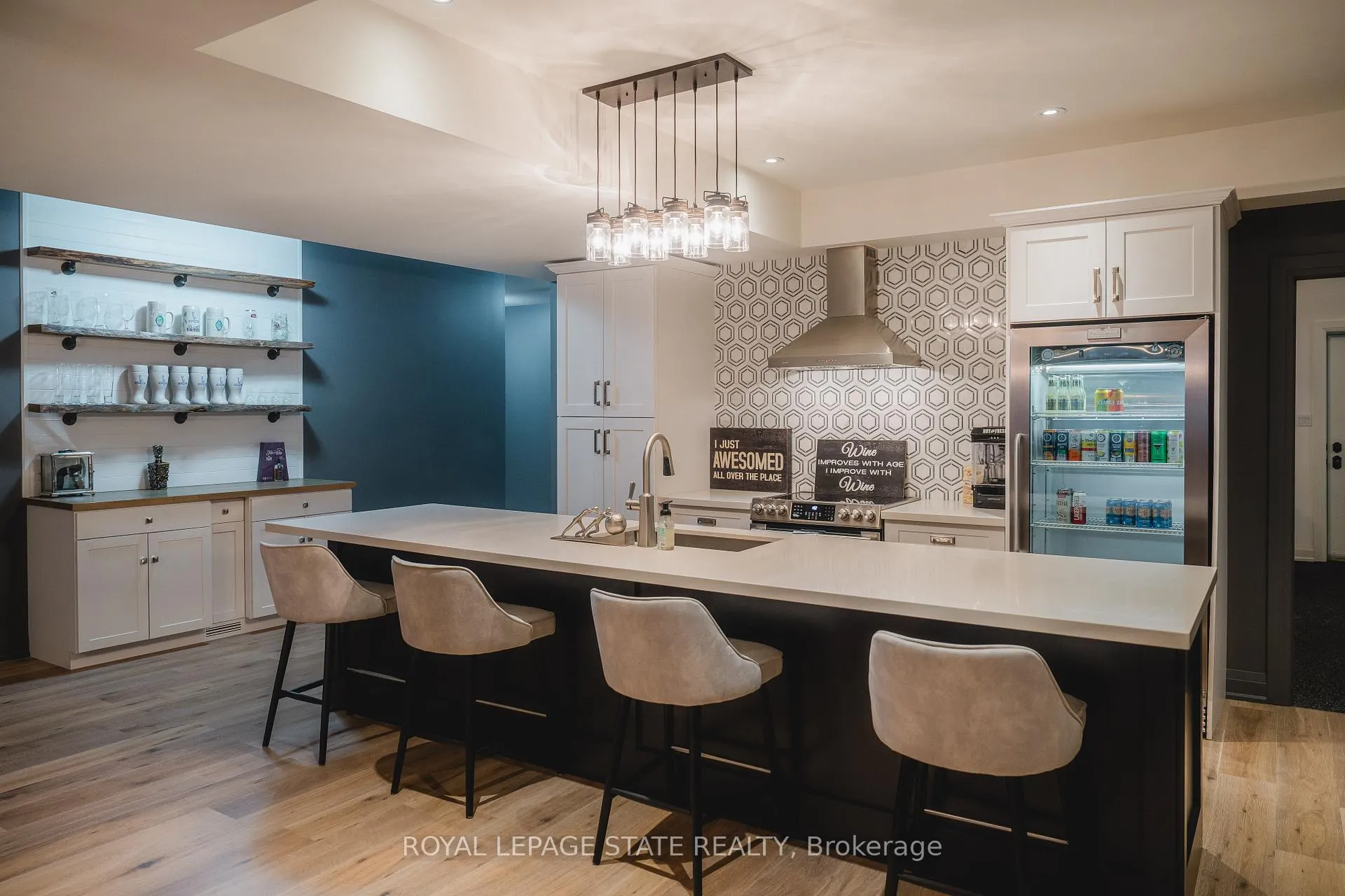 Photo 35 of 147 Beverly Court, Hamilton, Ancaster — HOMEH