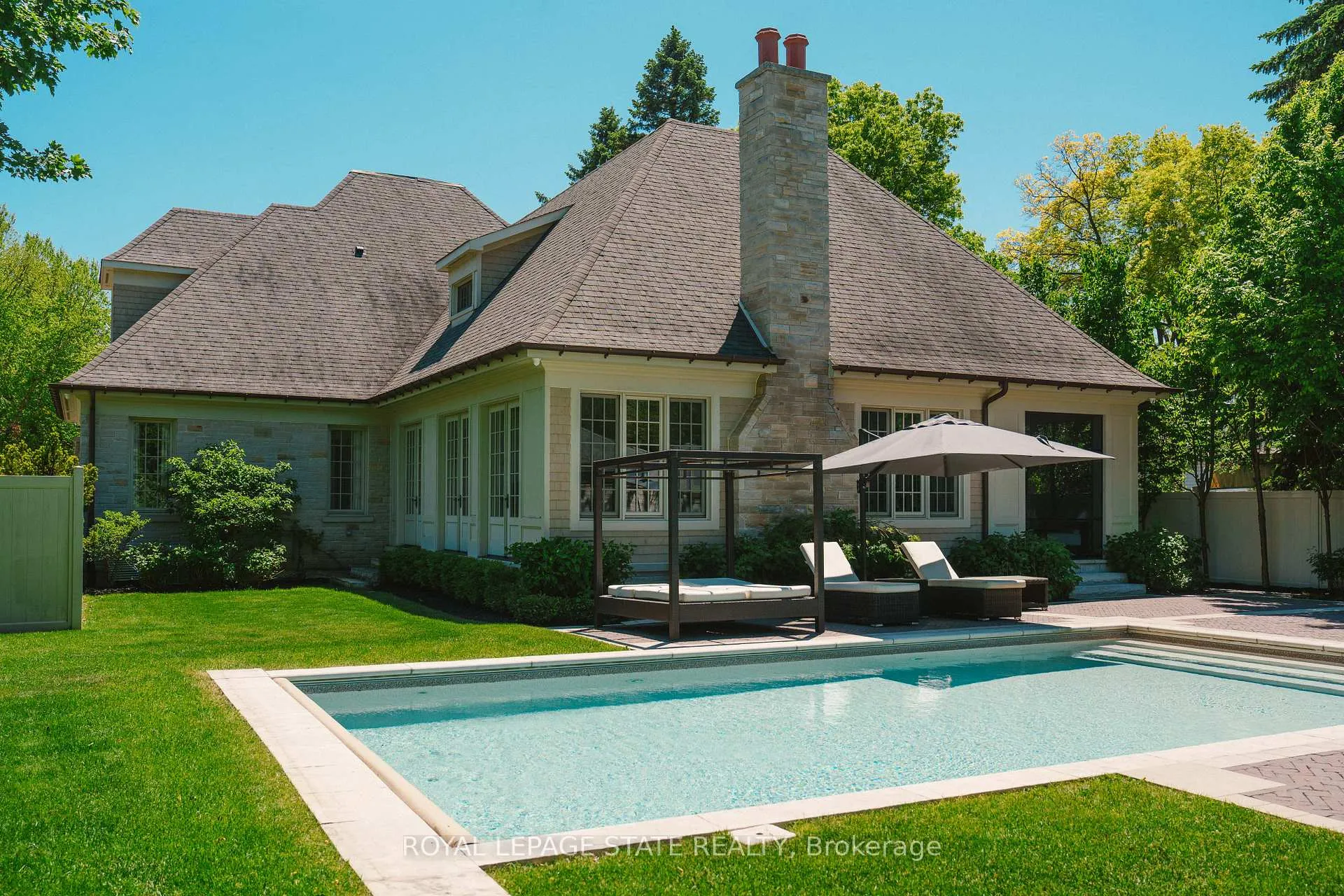 Photo 42 of 147 Beverly Court, Hamilton, Ancaster — HOMEH