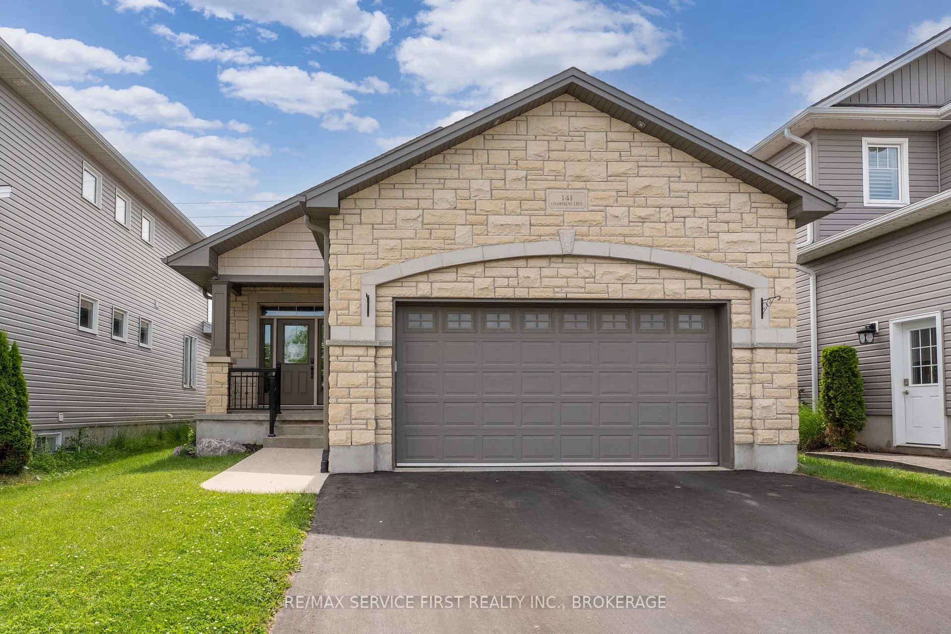 Photo 1 of 141 Champagne Crescent, Loyalist, Amherstview — HOMEH