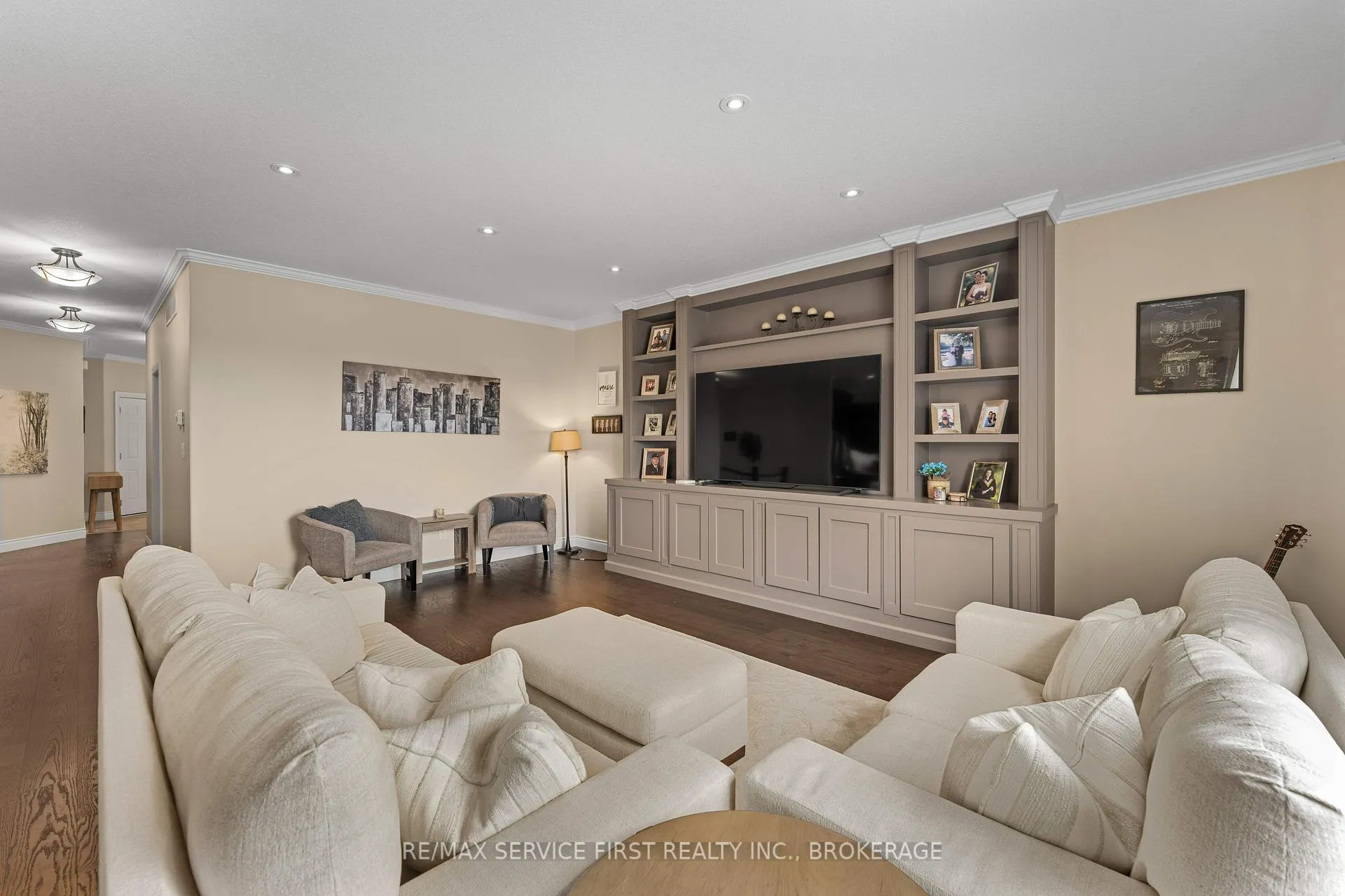 Photo 9 of 141 Champagne Crescent, Loyalist, Amherstview — HOMEH
