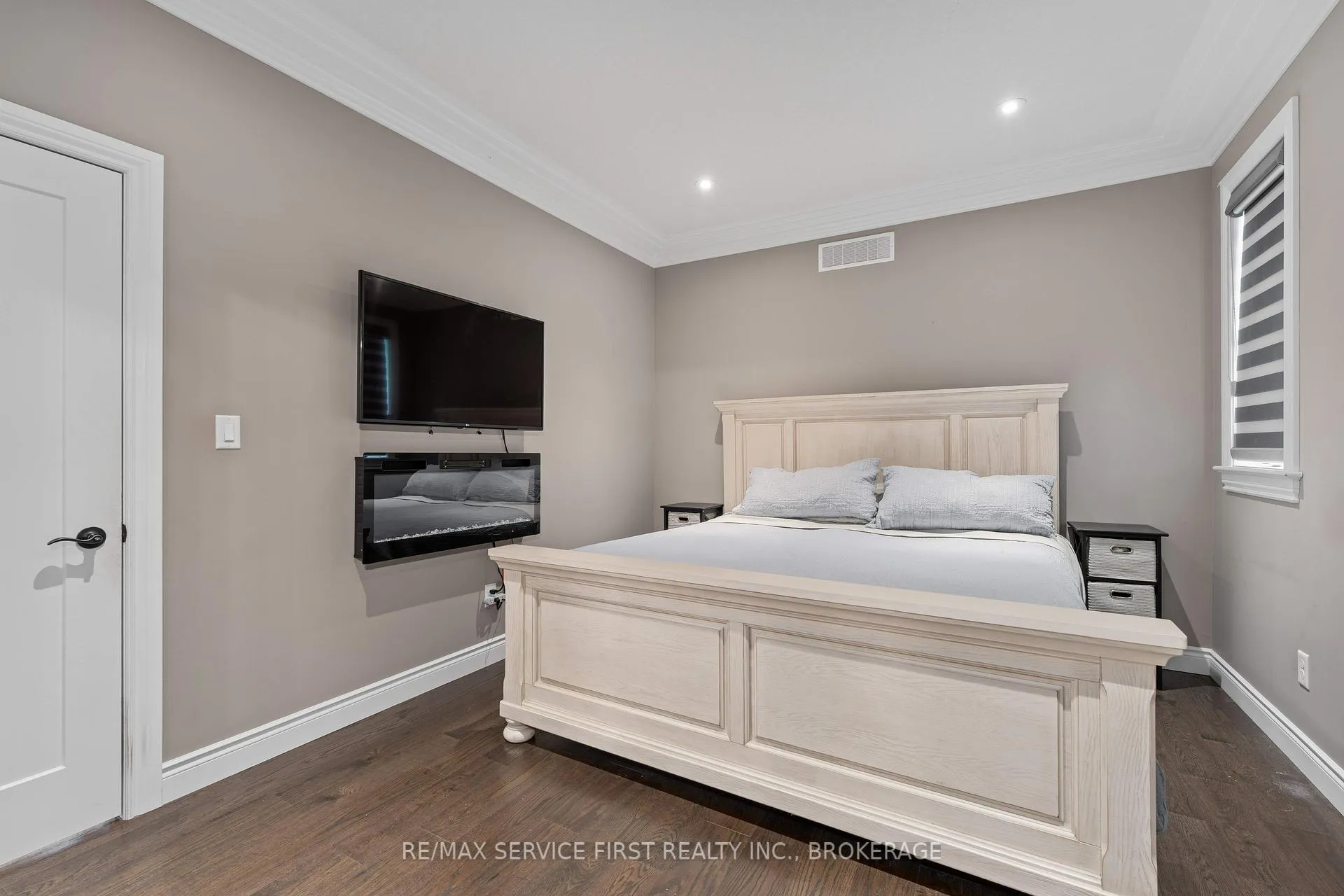Photo 16 of 141 Champagne Crescent, Loyalist, Amherstview — HOMEH