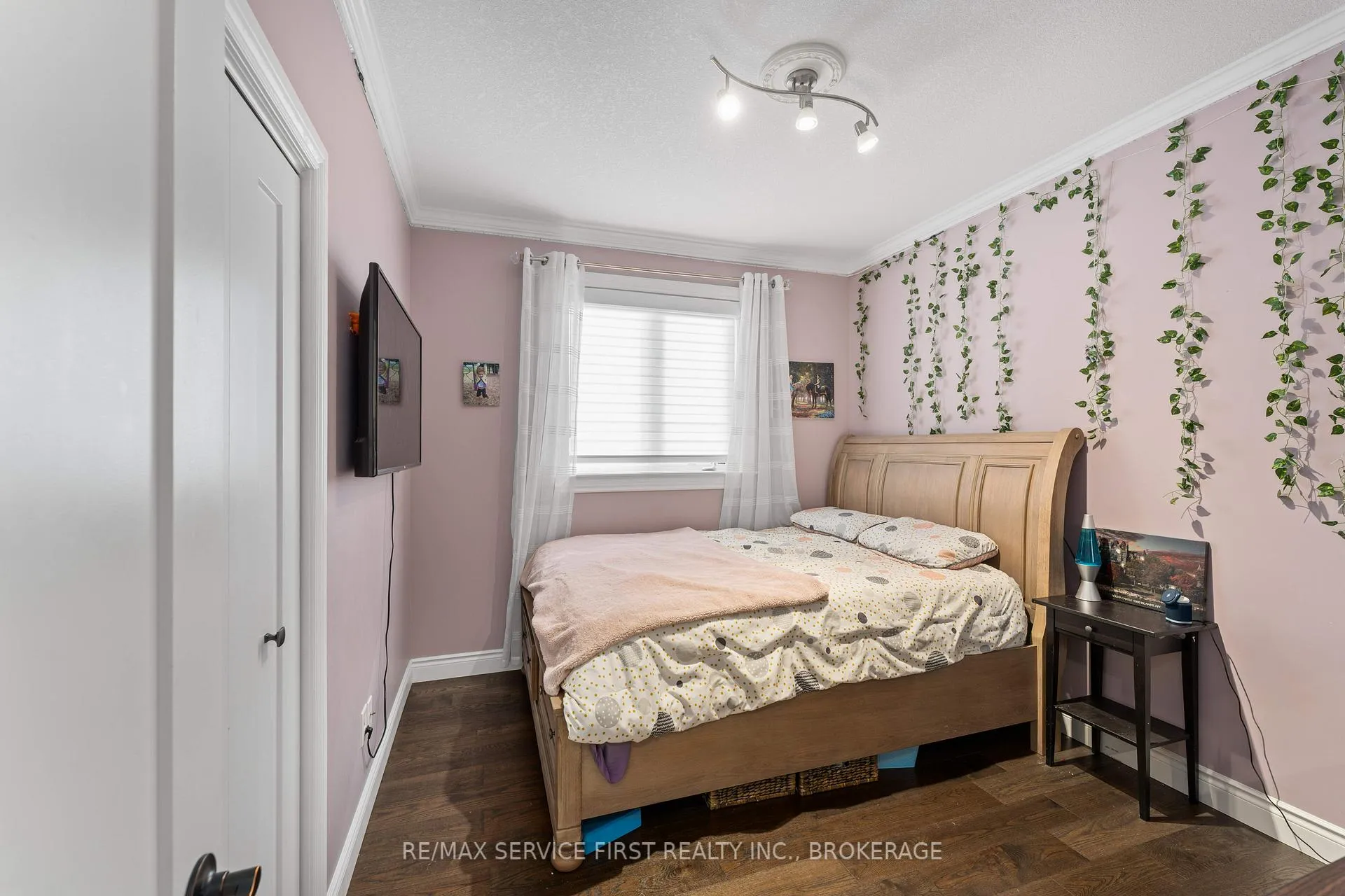 Photo 19 of 141 Champagne Crescent, Loyalist, Amherstview — HOMEH