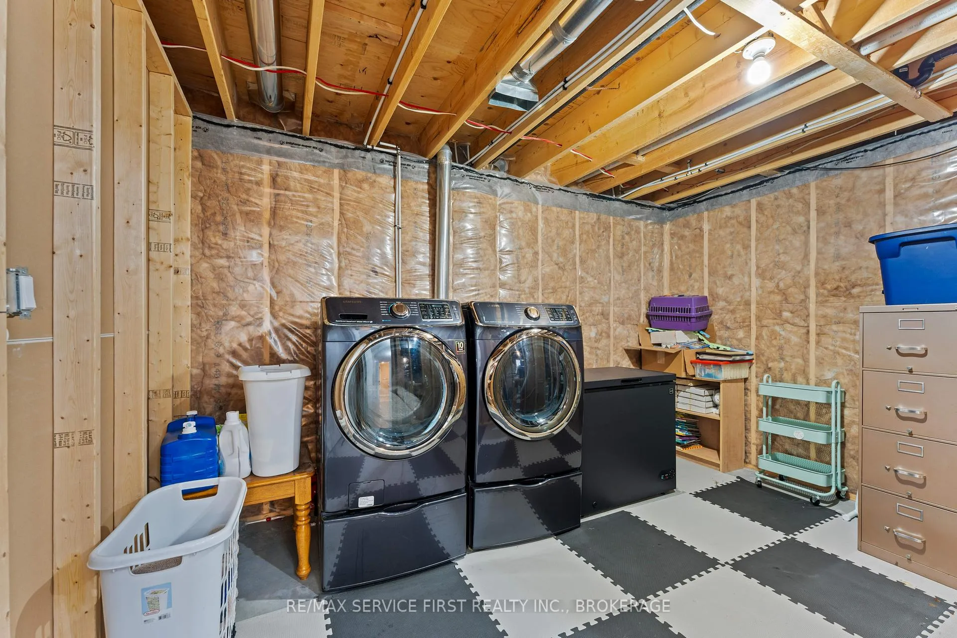 Photo 26 of 141 Champagne Crescent, Loyalist, Amherstview — HOMEH