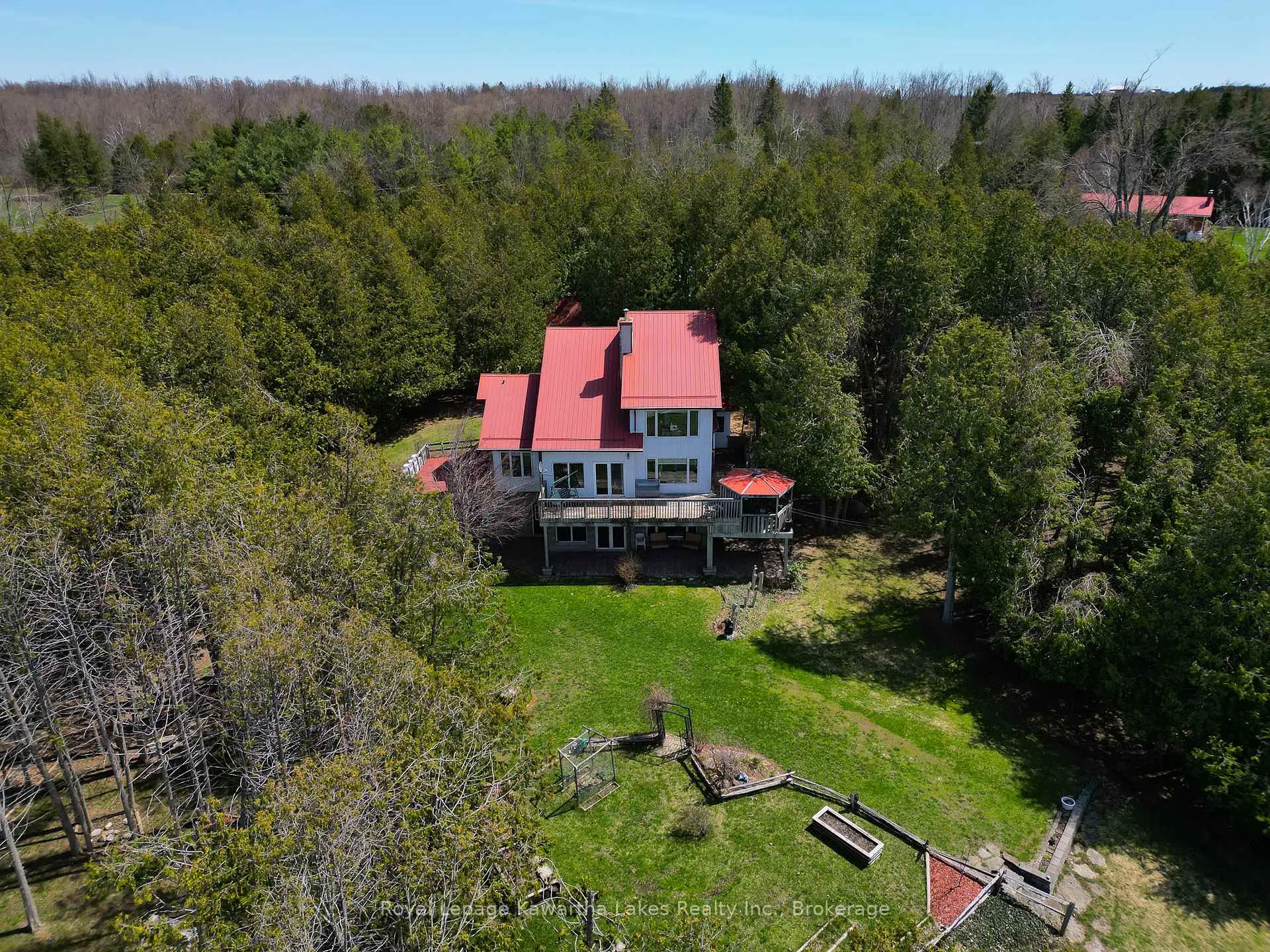 Photo 4 of 153 Pleasant Point Road, Kawartha Lakes, Fenelon — HOMEH