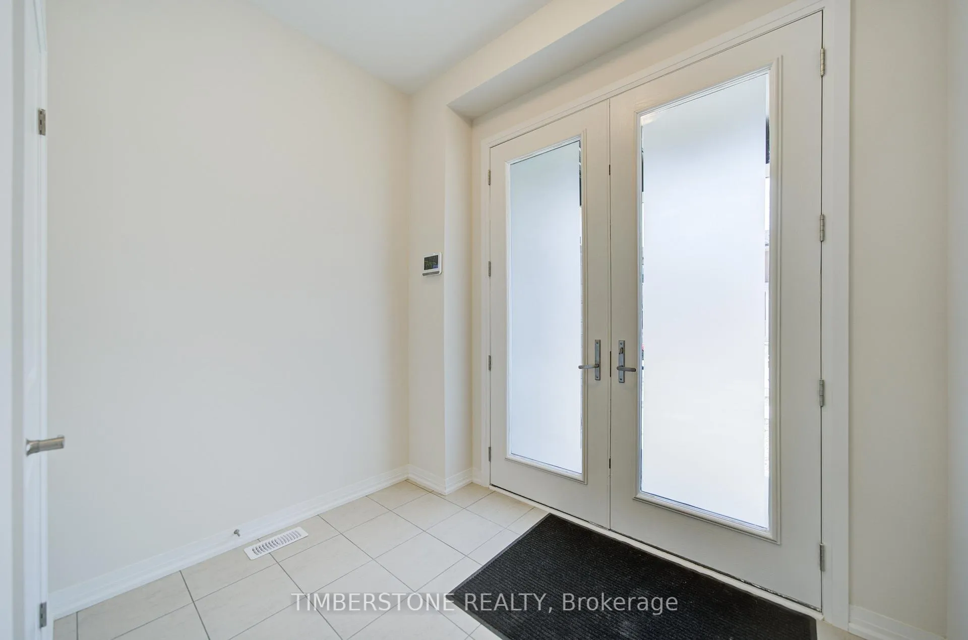 Photo 3 of 31 Boswell Drive, Brampton, Bram East — HOMEH