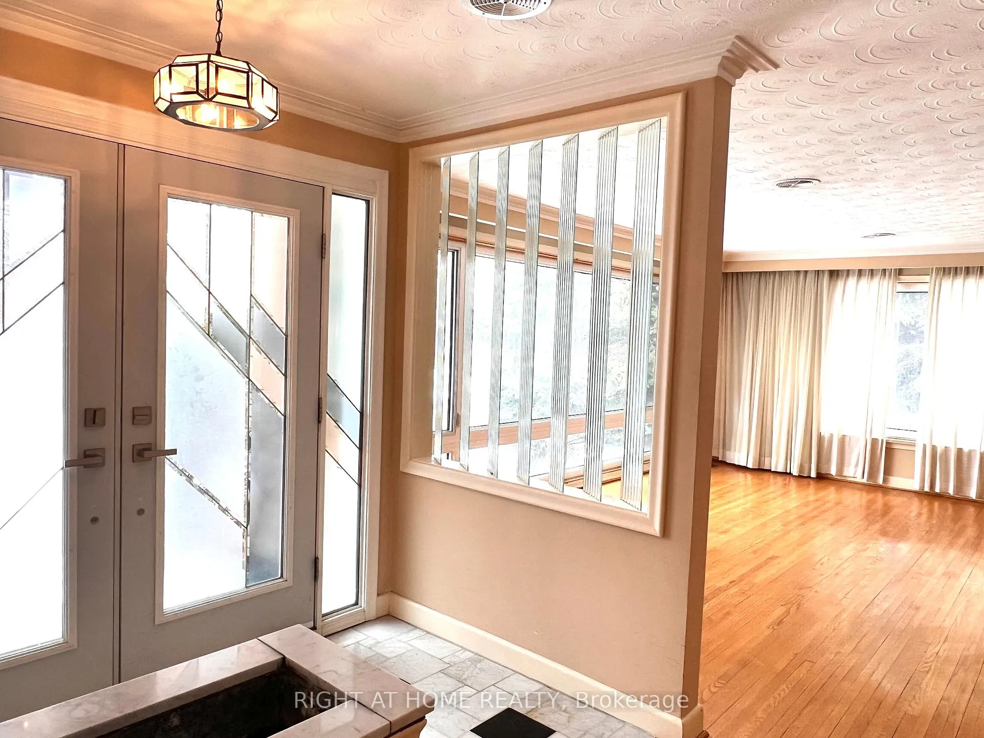 Photo 18 of 77 Riverside Boulevard, Vaughan, Uplands — HOMEH
