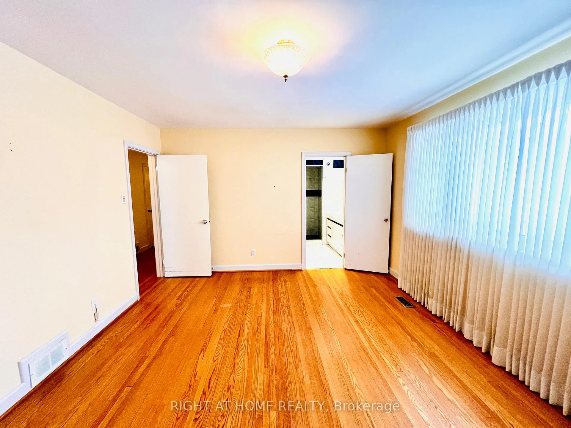 Photo 24 of 77 Riverside Boulevard, Vaughan, Uplands — HOMEH