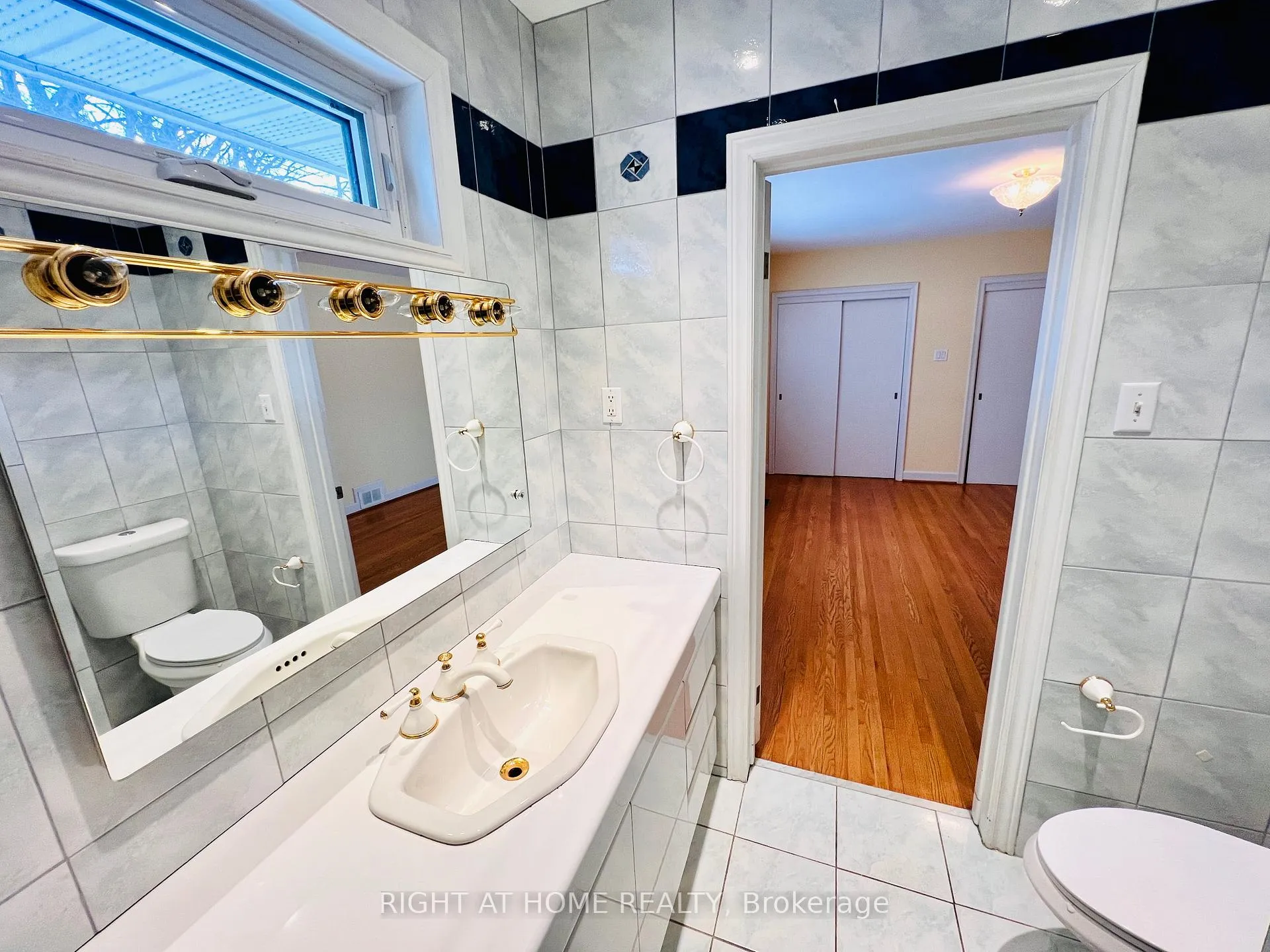 Photo 27 of 77 Riverside Boulevard, Vaughan, Uplands — HOMEH