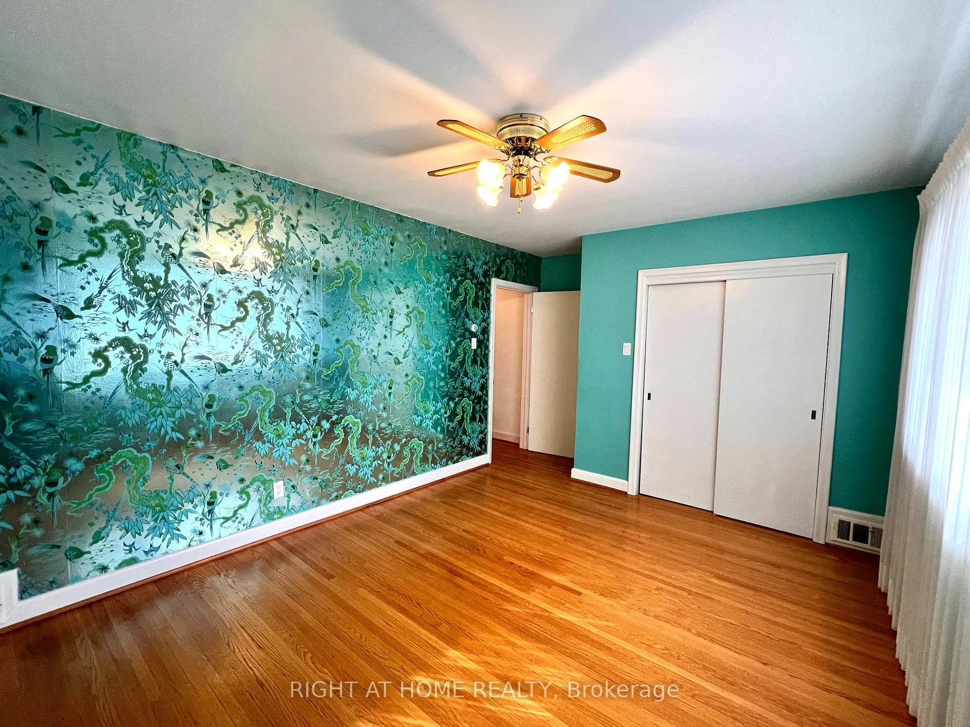 Photo 31 of 77 Riverside Boulevard, Vaughan, Uplands — HOMEH