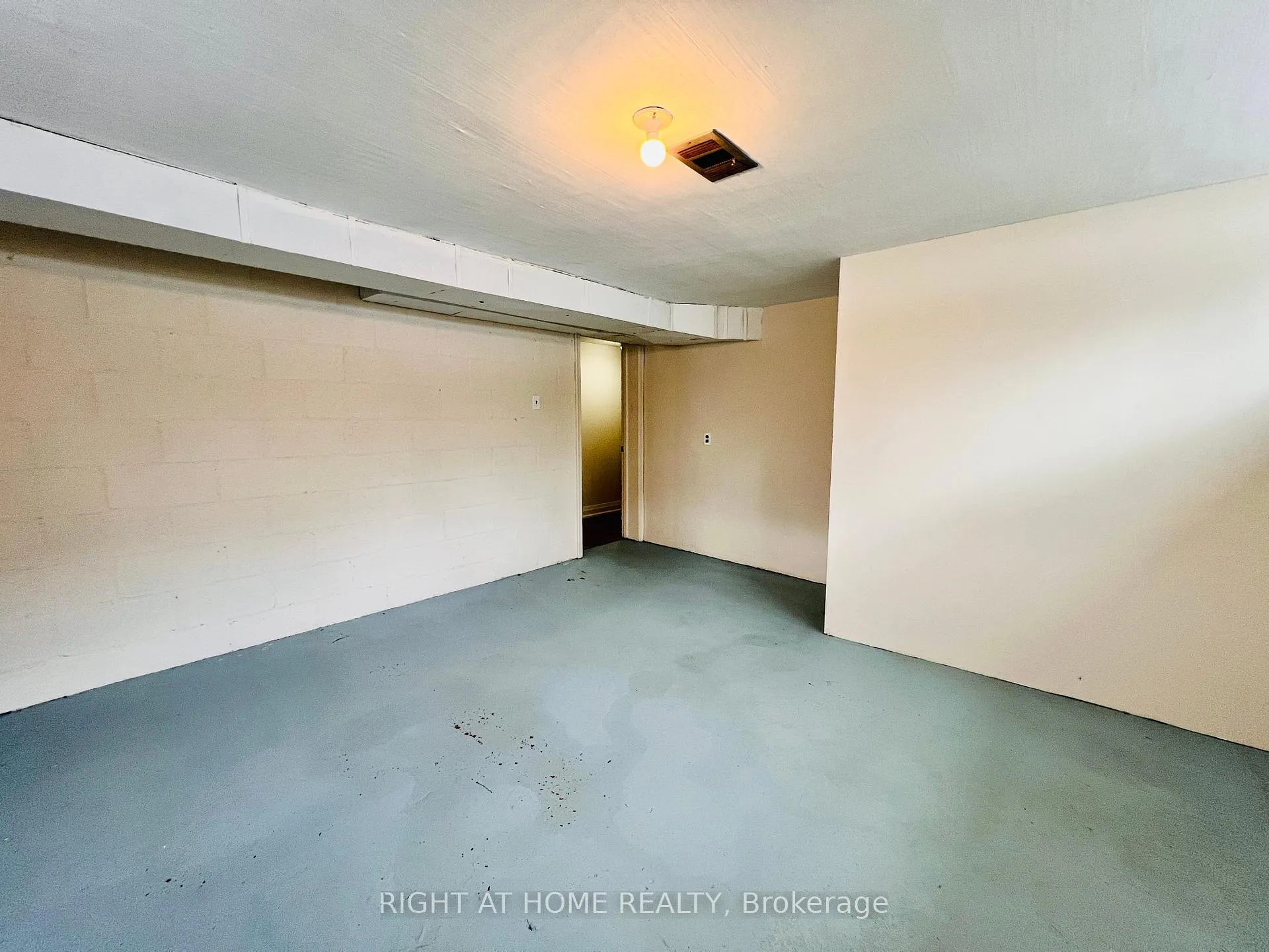 Photo 41 of 77 Riverside Boulevard, Vaughan, Uplands — HOMEH