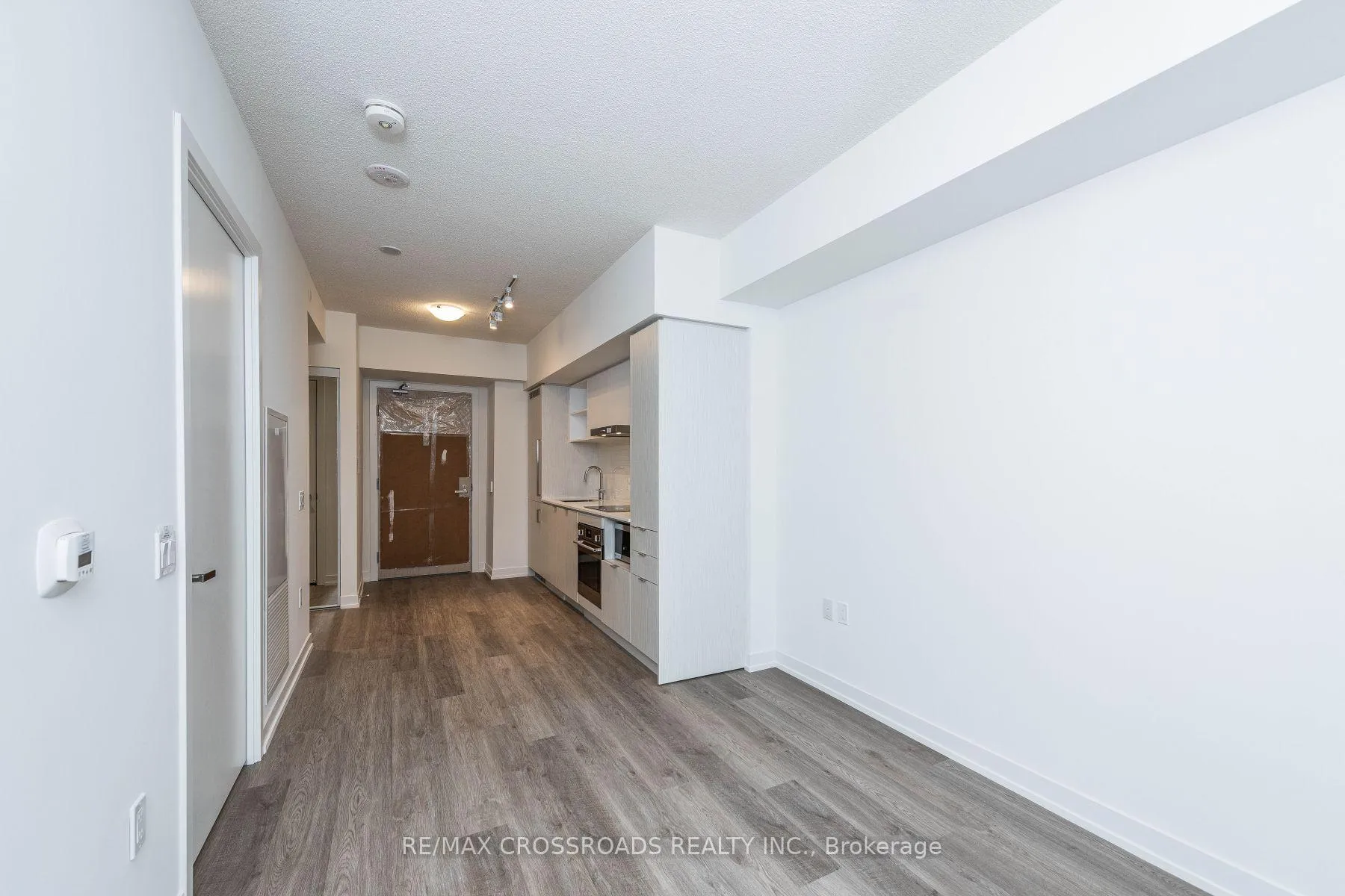 Photo 8 of Unit 2507, 55 Cooper Street, Toronto, Waterfront Communities — HOMEH
